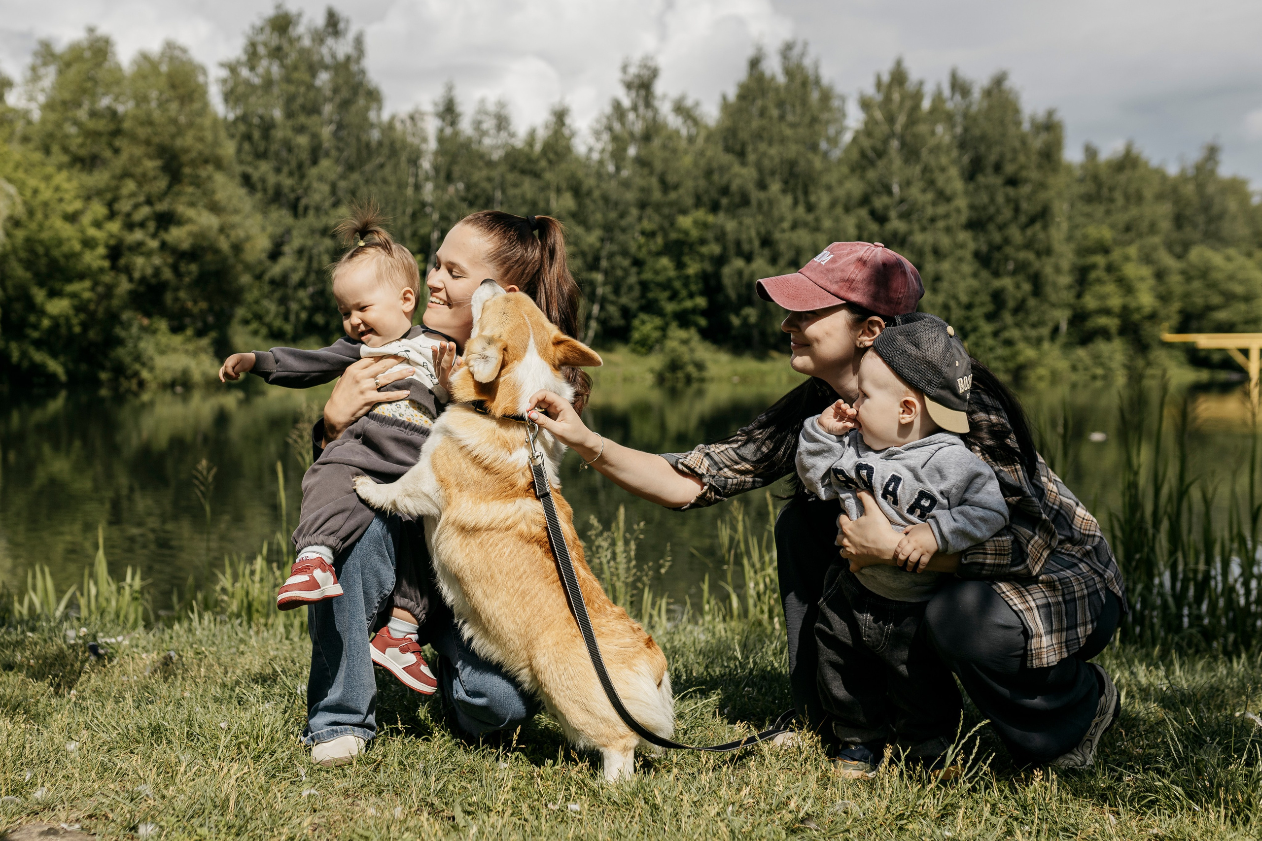 Прогулка с корги. Семейный и детский фотограф в Рязани Васюгова Мария