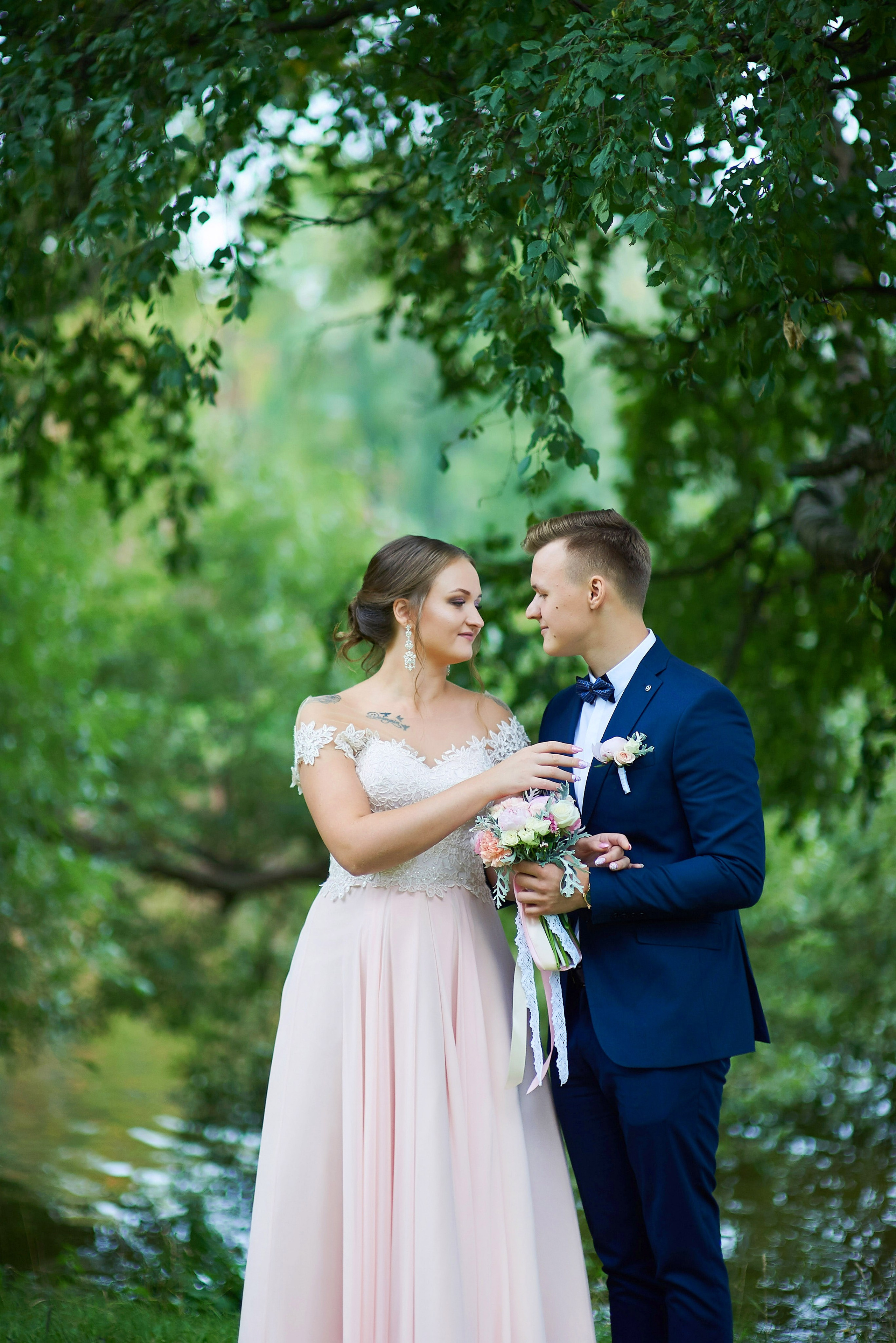 Ульяна и Дмитрий (свадебная прогулка в Сестрорецке под дождем, , фотосессия в верхнем парке Петергофа). Портретный, семейный и свадебный фотограф в Санкт-Петербурге и в Пушкине Ширяев Денис