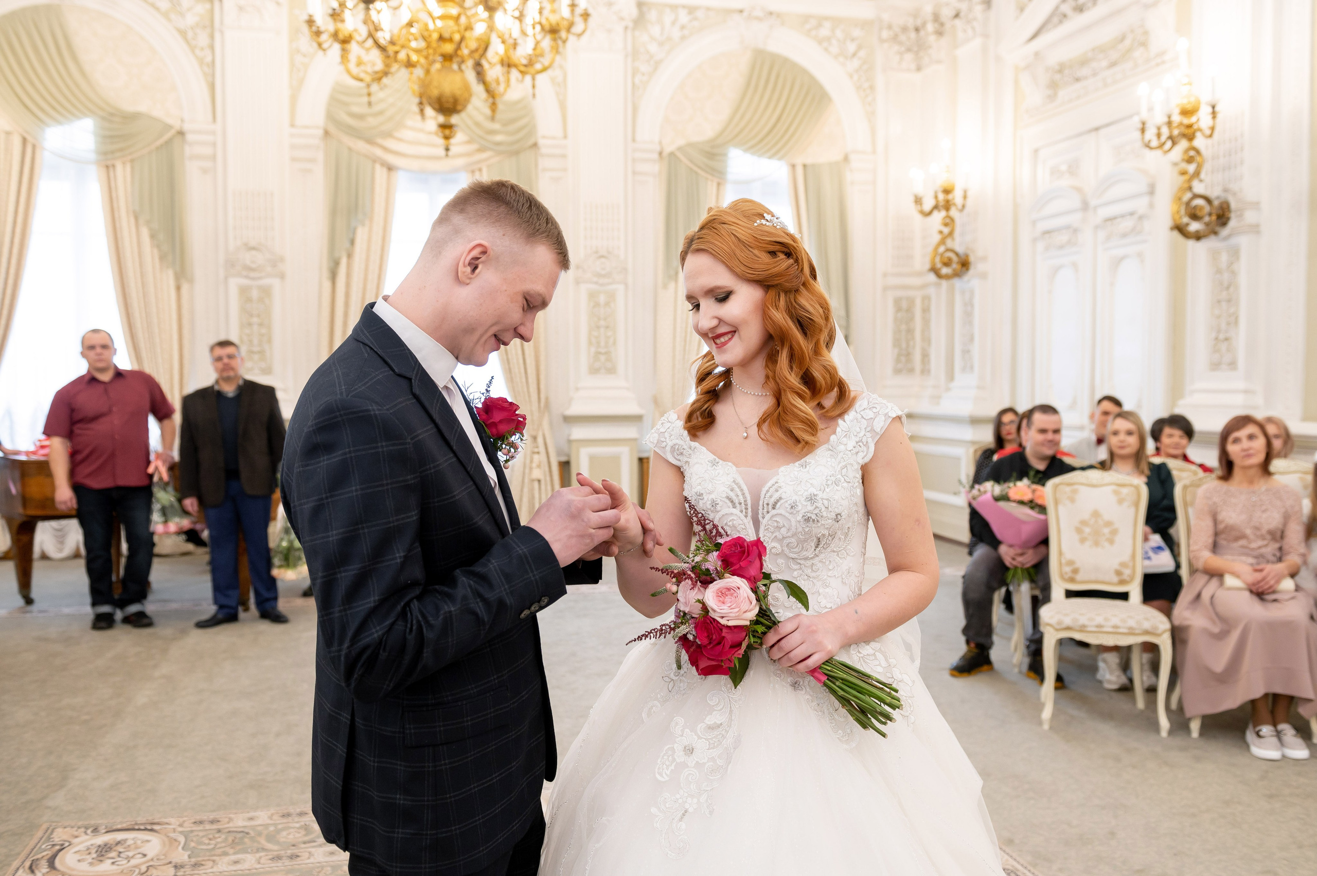 Екатерина и Алексей (свадебная фотосессия в Эрмитаже и Первом Дворце Бракосочетания на Английской набережной 28). Портретный, семейный и свадебный фотограф в Санкт-Петербурге и в Пушкине Ширяев Денис