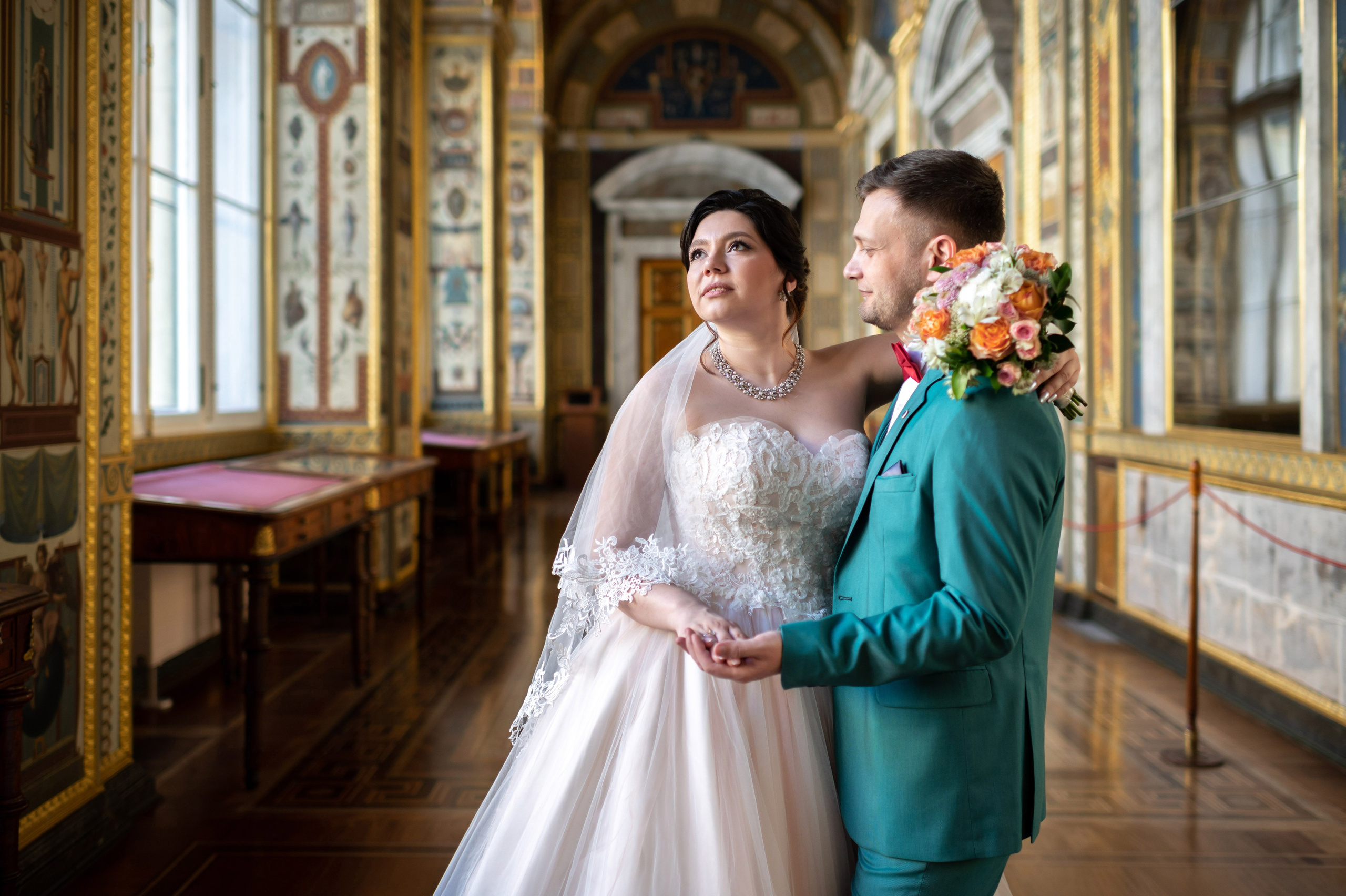 Самая красивая свадебная фотосессия в Эрмитаже. Лучшие свадебные фотографии в Эрмитажа. Портретный, семейный и свадебный фотограф в Санкт-Петербурге и в Пушкине Ширяев Денис