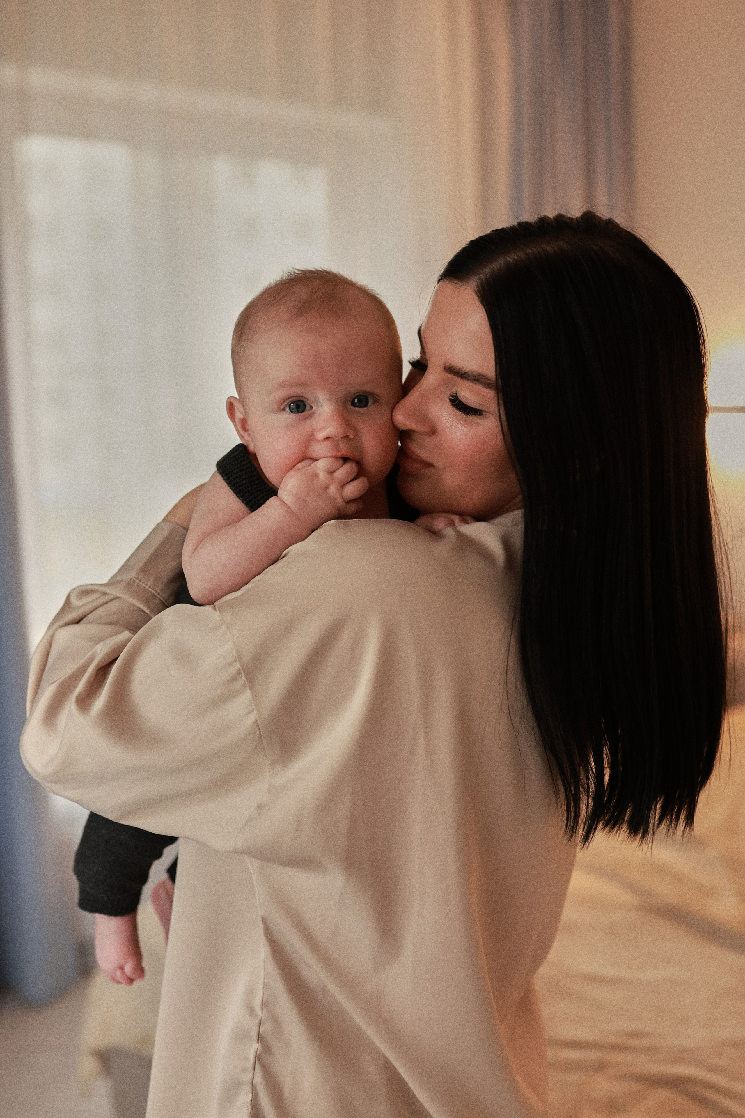 Семейная фотосессия уличная прогулочная домашняя ньюборн newborn детская съемка. Семейный фотограф Виолетта Ватман