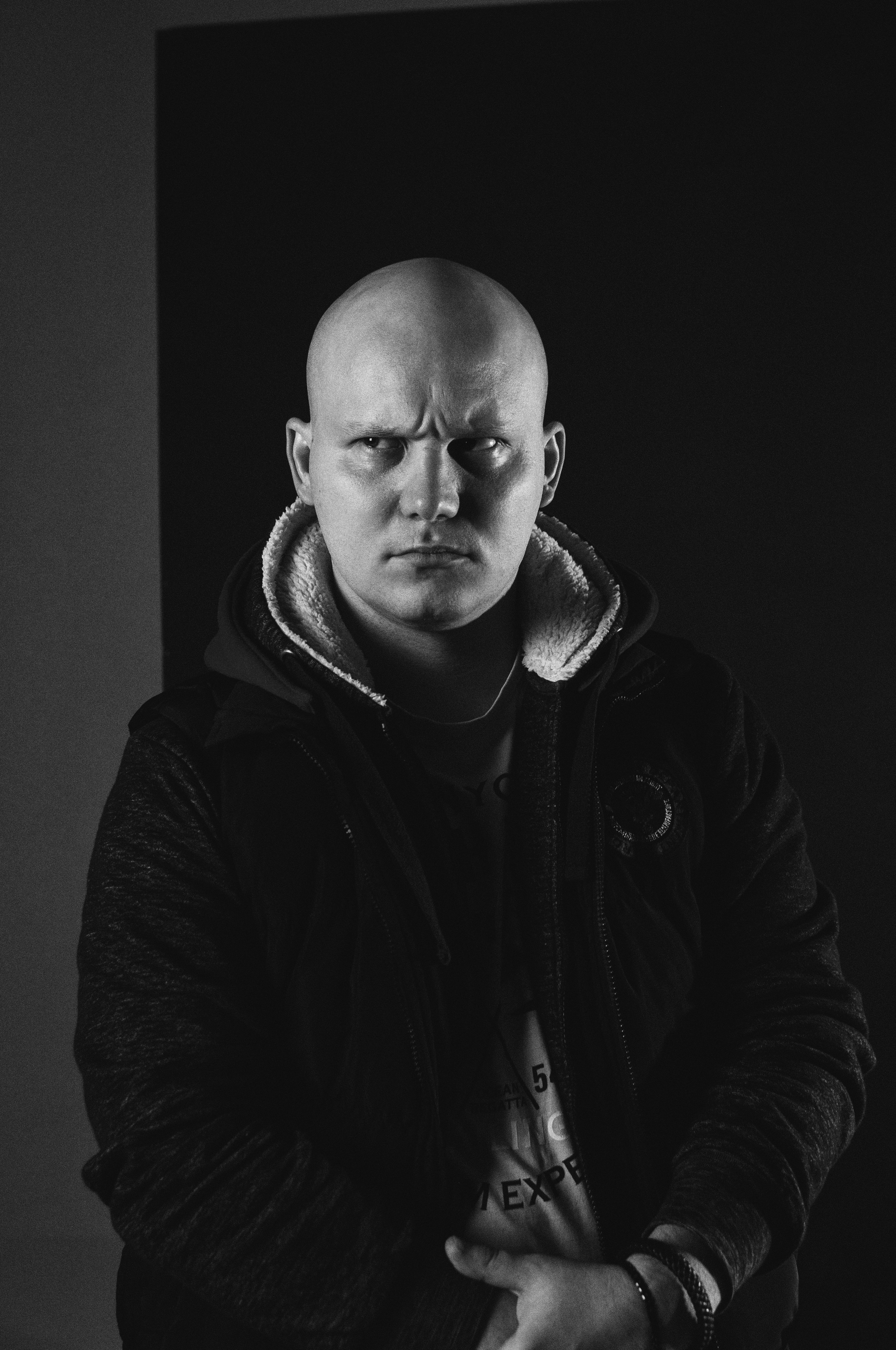 Артем. Мужская фотосессия в фотостудии. Фотограф в Самаре Иван Булатов