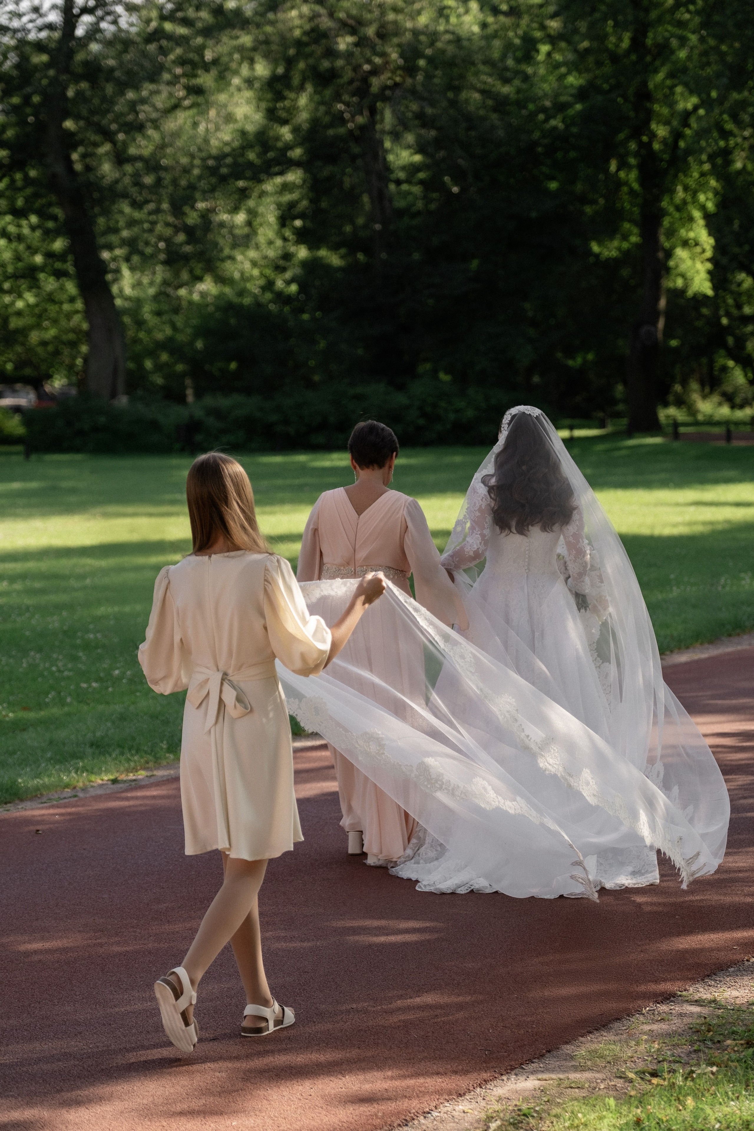 Счастливые часов не наблюдают. Свадебный и семейный фотограф в Санкт-Петербурге