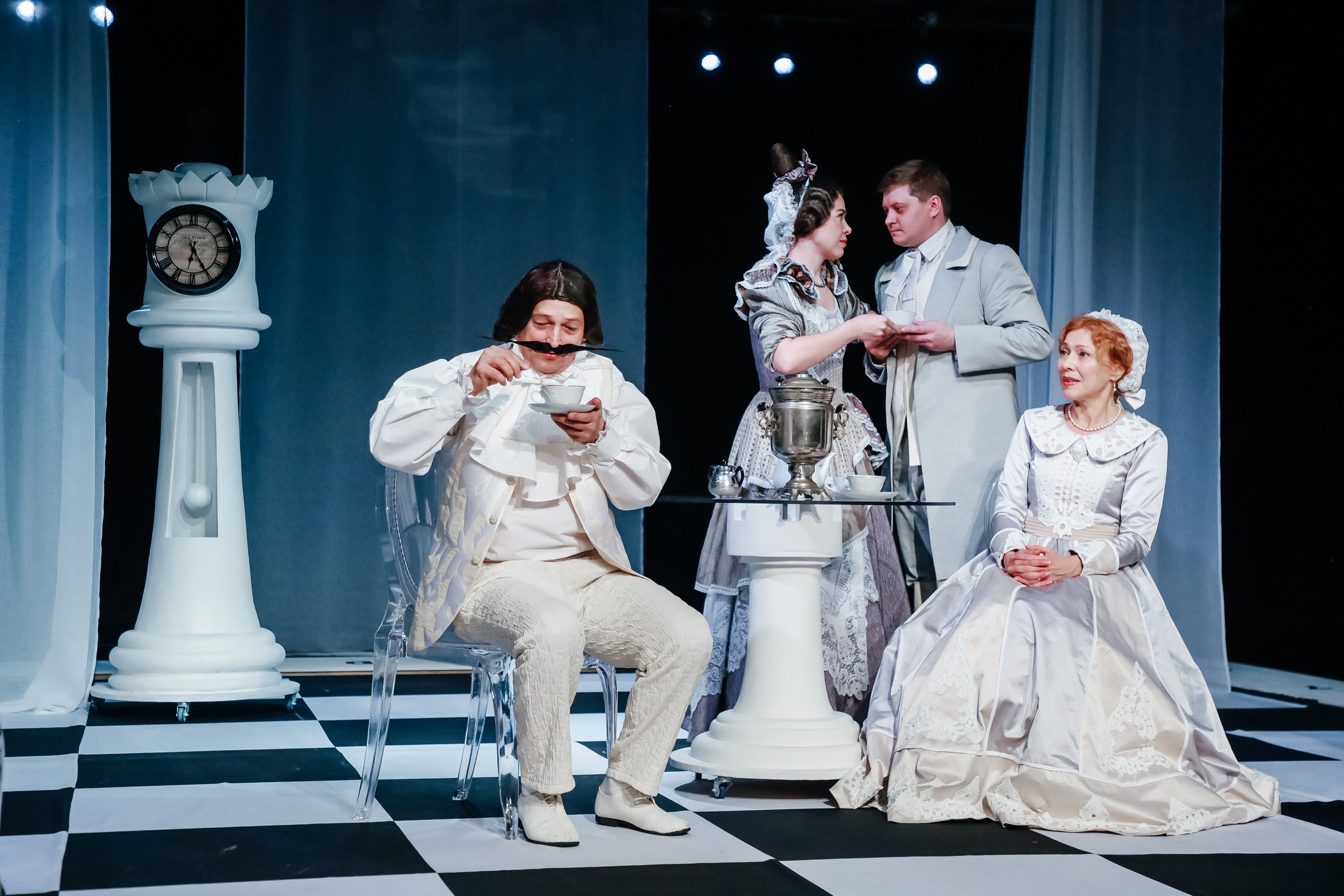 «Дядюшкин сон». Молодёжный театр алтая. Режиссер Дарья Камошина. Фоторепортаж. Театральная фотосъёмка