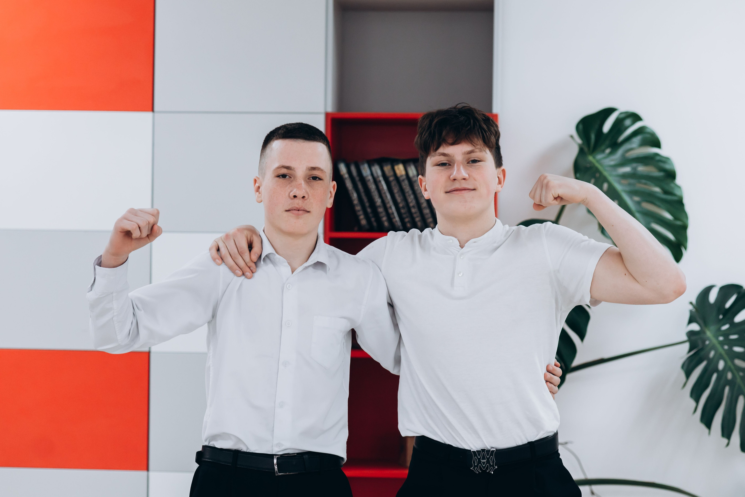 СОШ № 26 Тугулым 2025. Семейный фотограф Нижневартовск Тюмень Ефимова Ирина