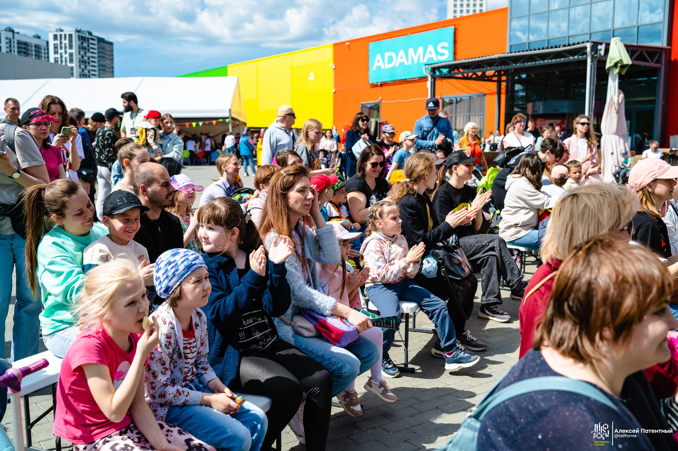 Фестиваль сказок Дикоросы. Екатеринбург. Май 2024. Репортажный и концертный фотограф Алексей Патентный в Екатеринбурге