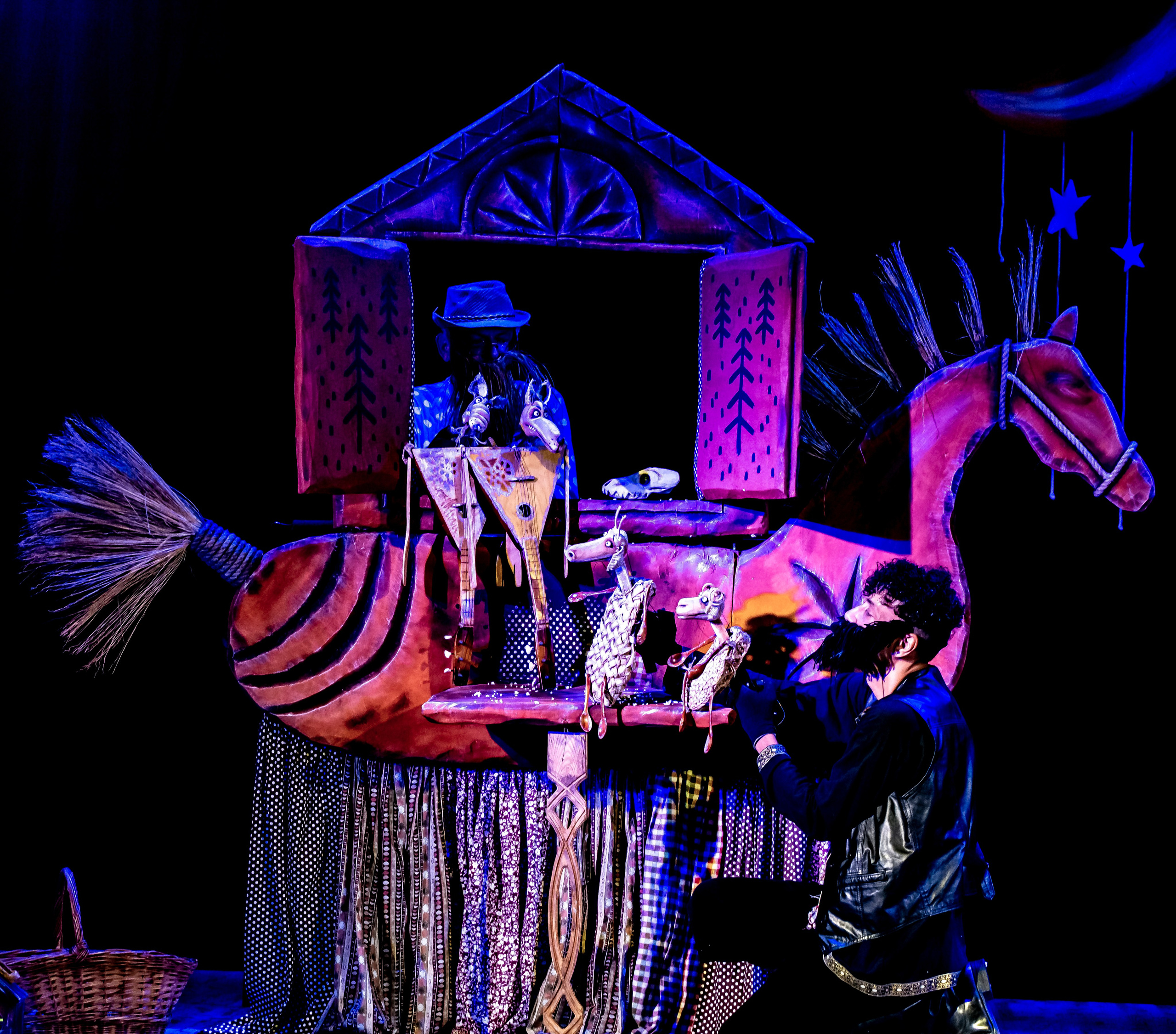 Лапотные сказки спектакль театра Саквояж. Фотограф в Сочи Юрий Шептаев