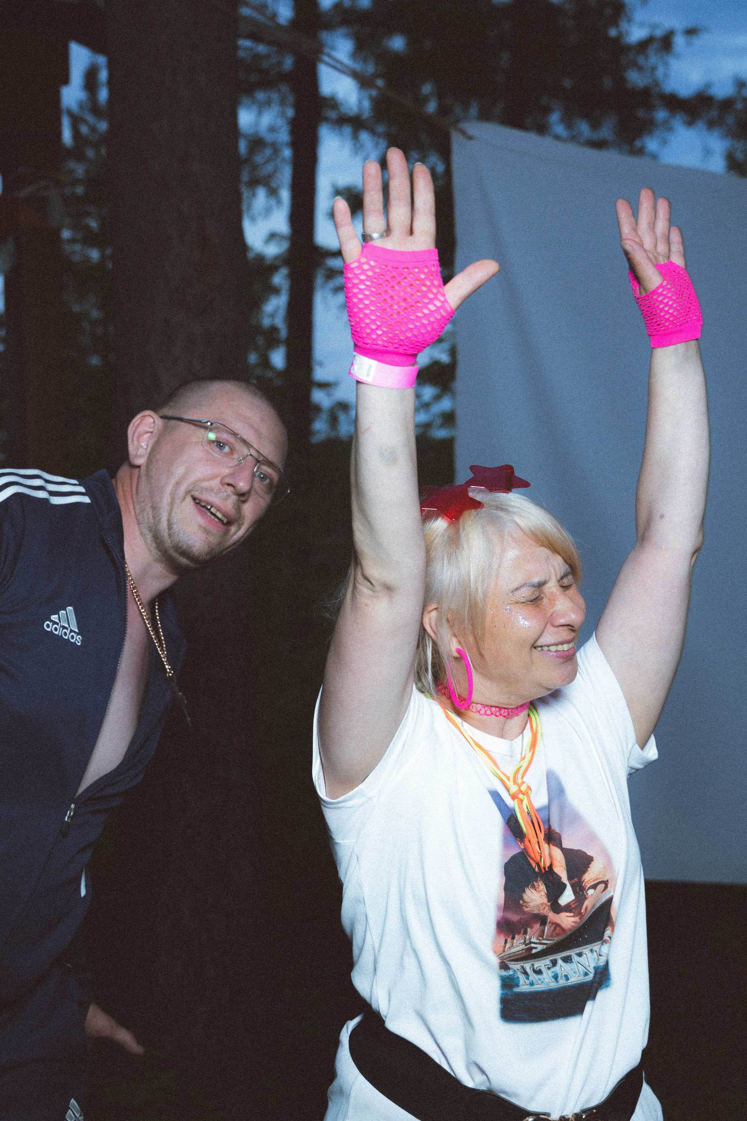 EVENT (vibe — вечеринка в стиле 90-х). Photographer — Regina Sal’manova. Uray