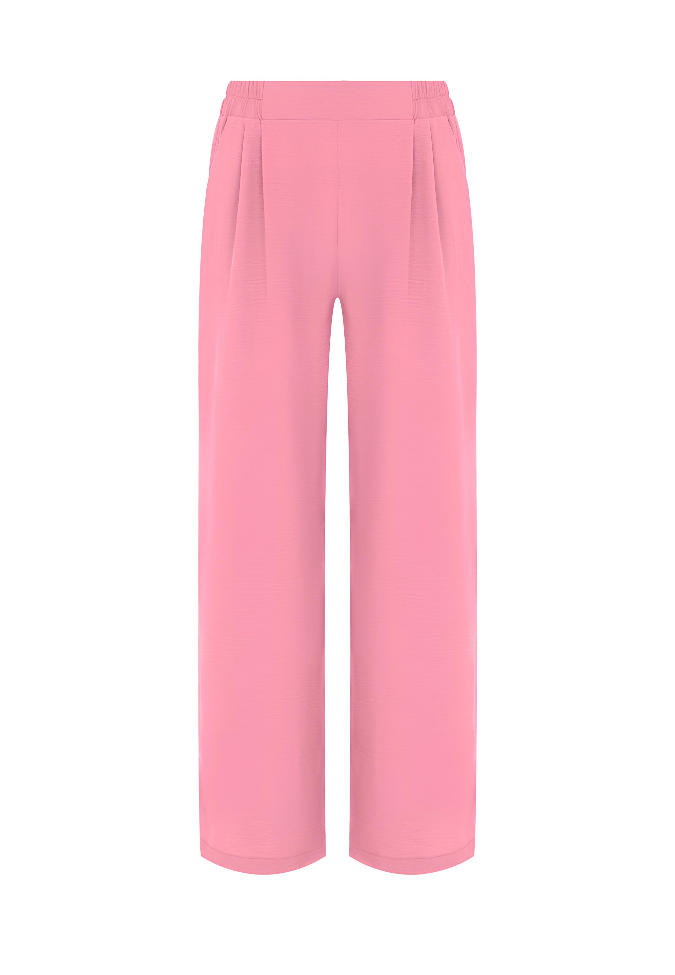 Mimi Pajamas. Photographer. Producer. Retoucher