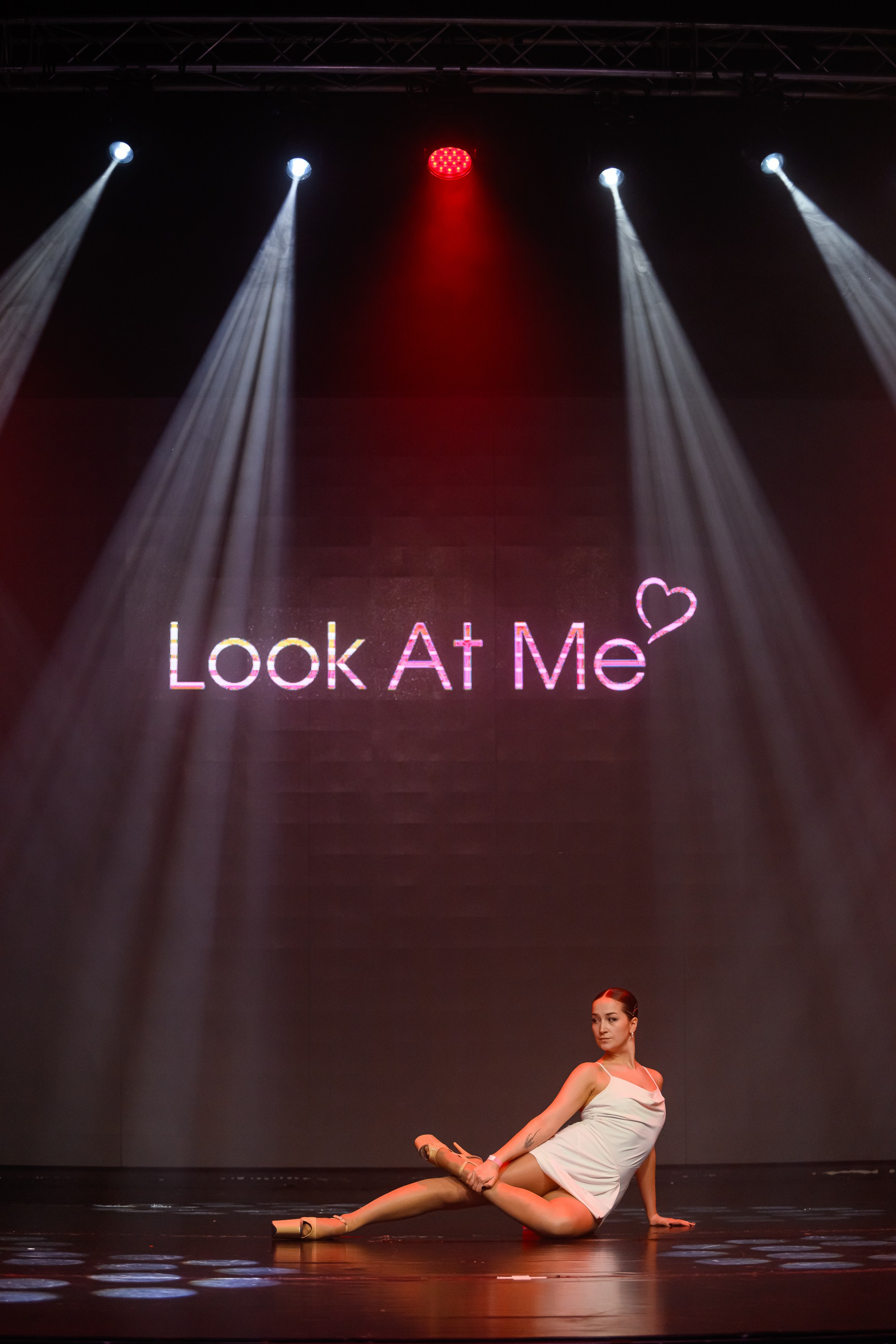 Look at me. Репортажный фотограф в Санкт-Петербурге Алексеева Дарья