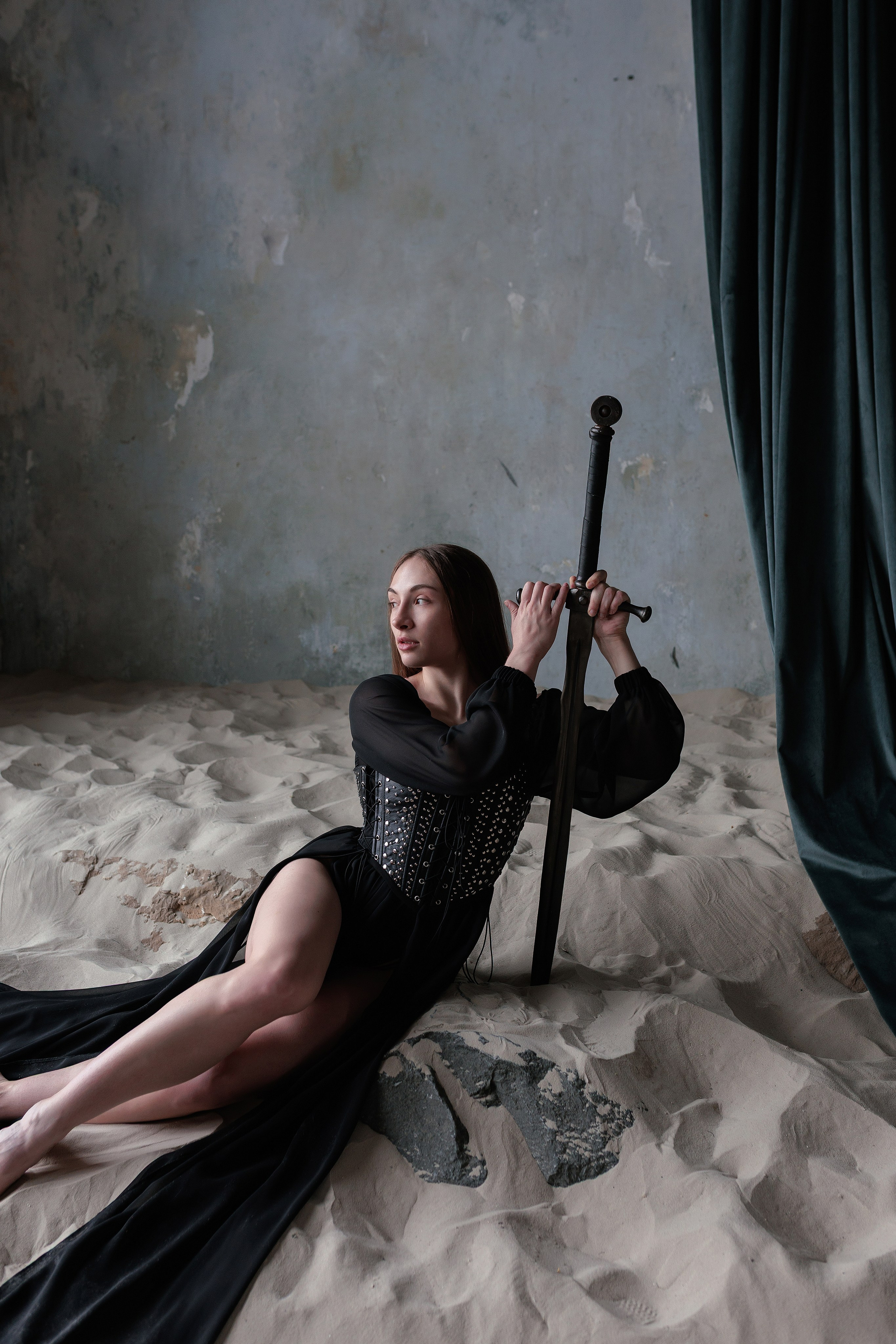 Платье 'Luna' черное. Лиза Бродская — фотограф в Москве