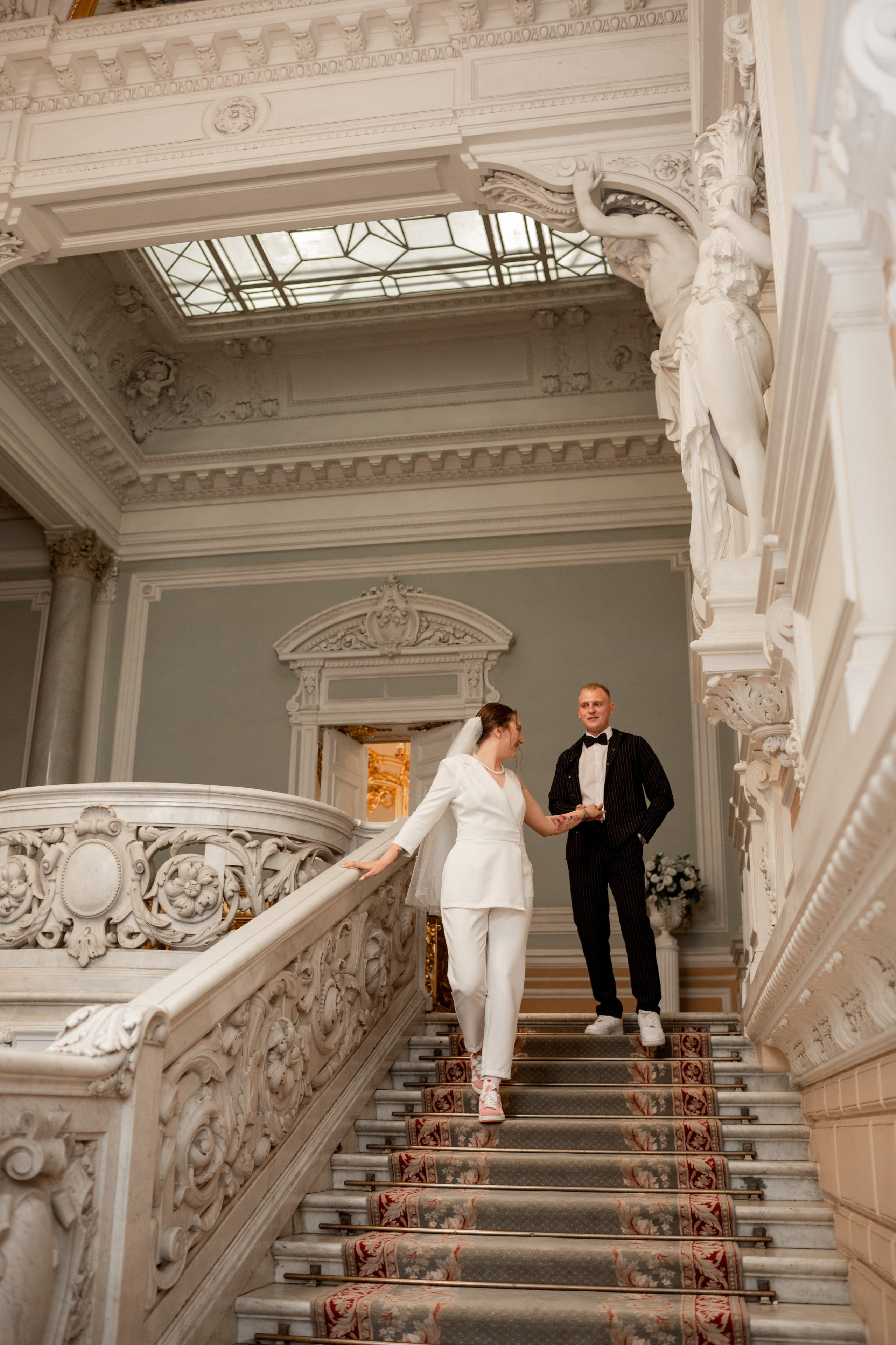 Свадебная фотосессия в центре Петербурга. Свадебный фотограф Кирилл Белый