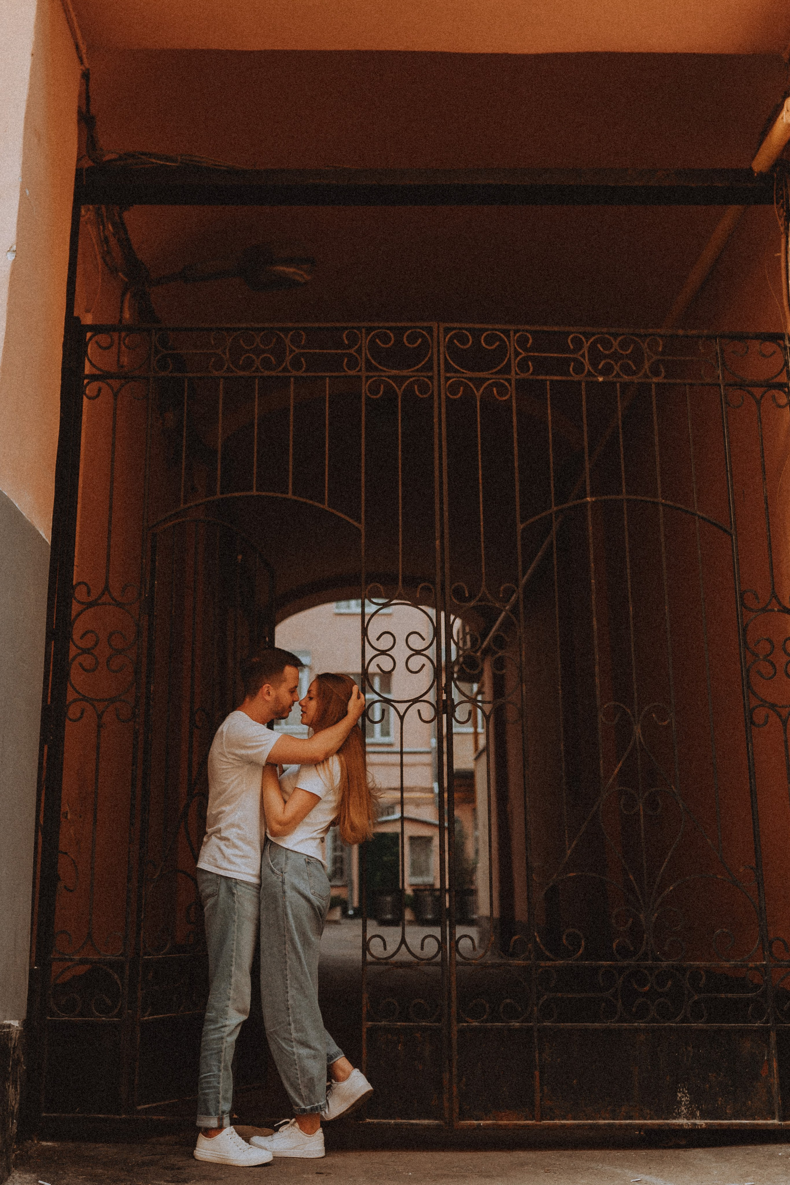 Двое в центре города. Семейный и свадебный фотограф в Москве Оксана Гапеева