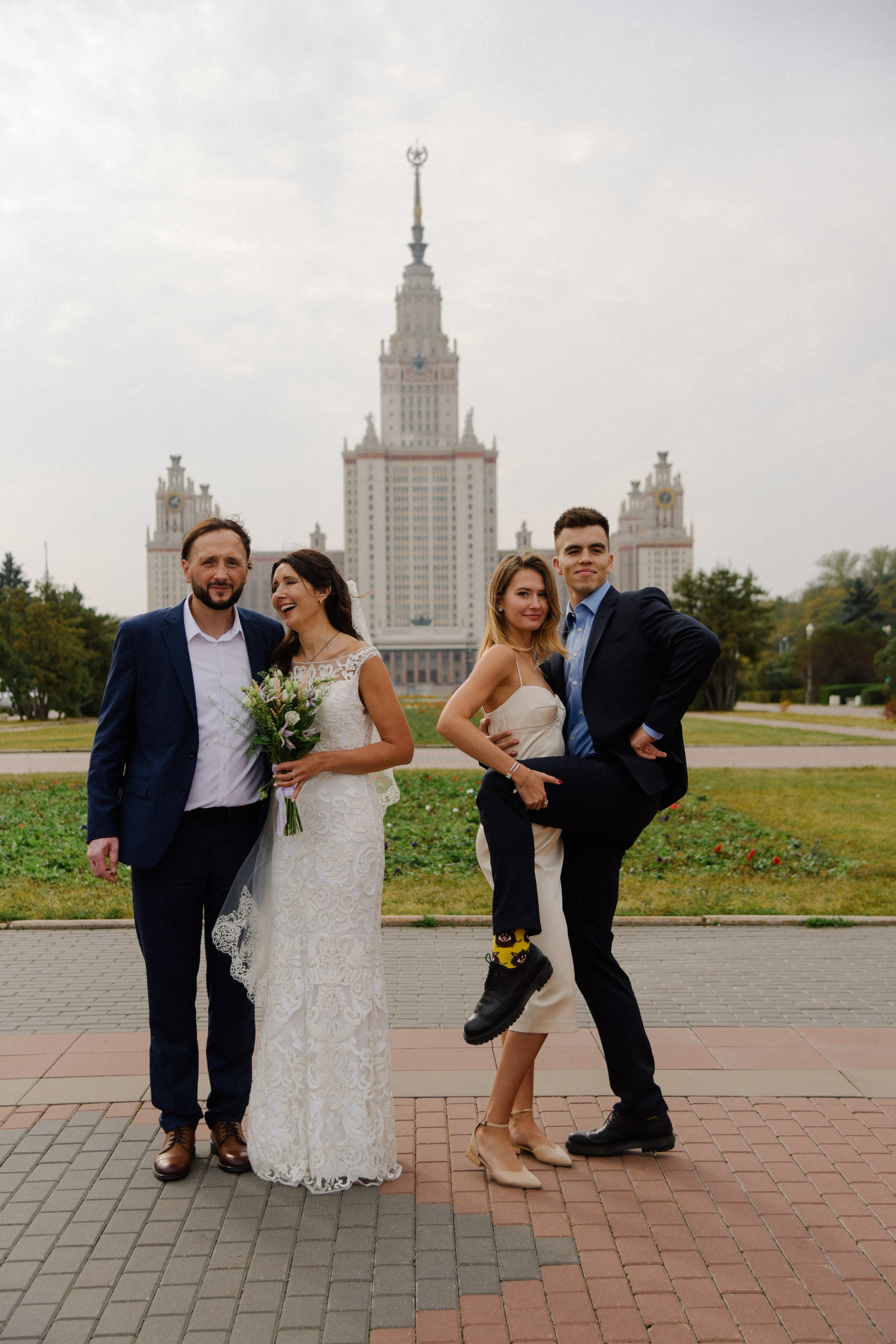 Венчание Храм Живоначальной Троицы на Воробьёвых горах. Фотограф Лола Волна, город Москва