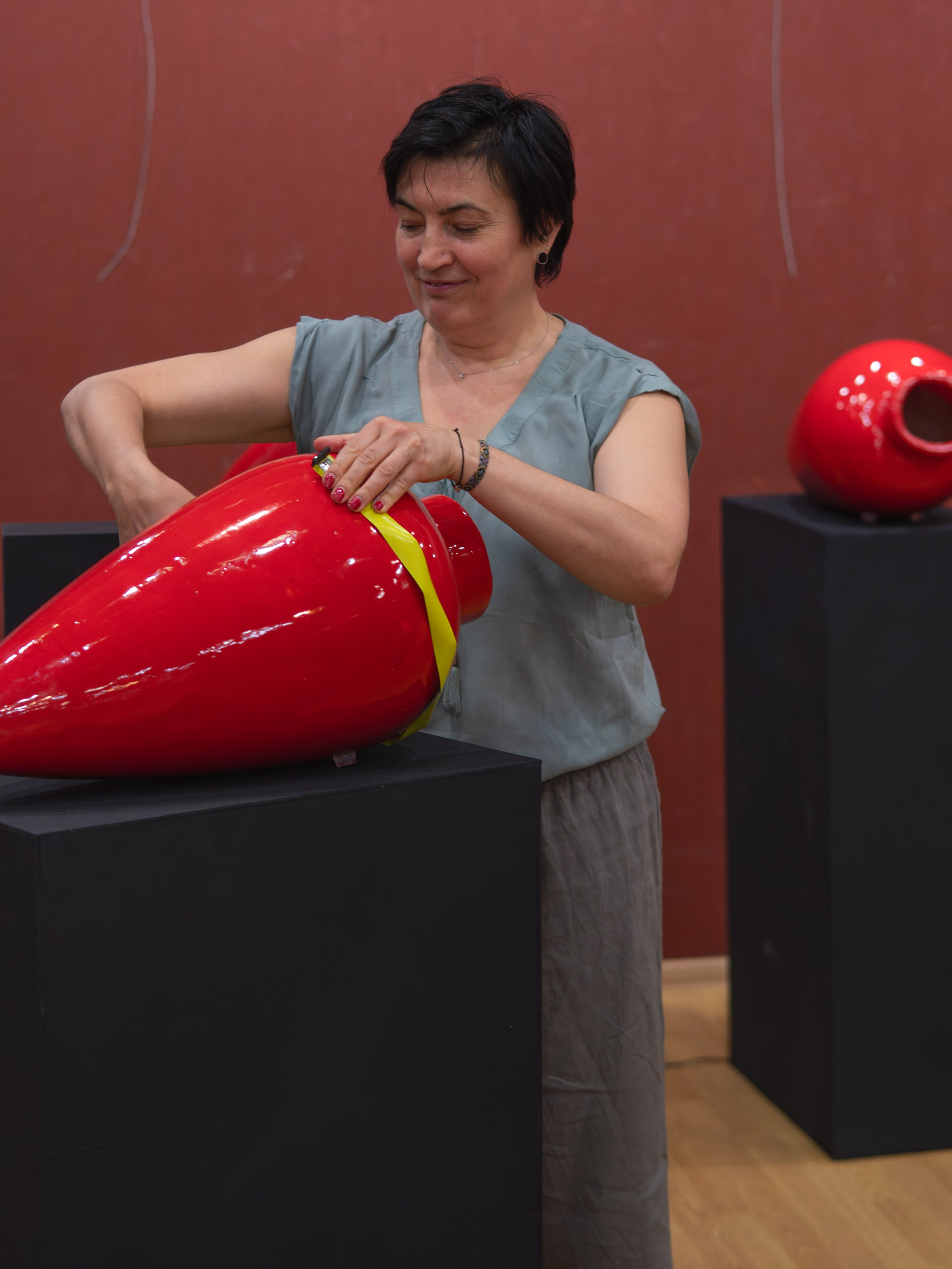 Монтаж выставки «10 из 10». Фотохудожник Москва