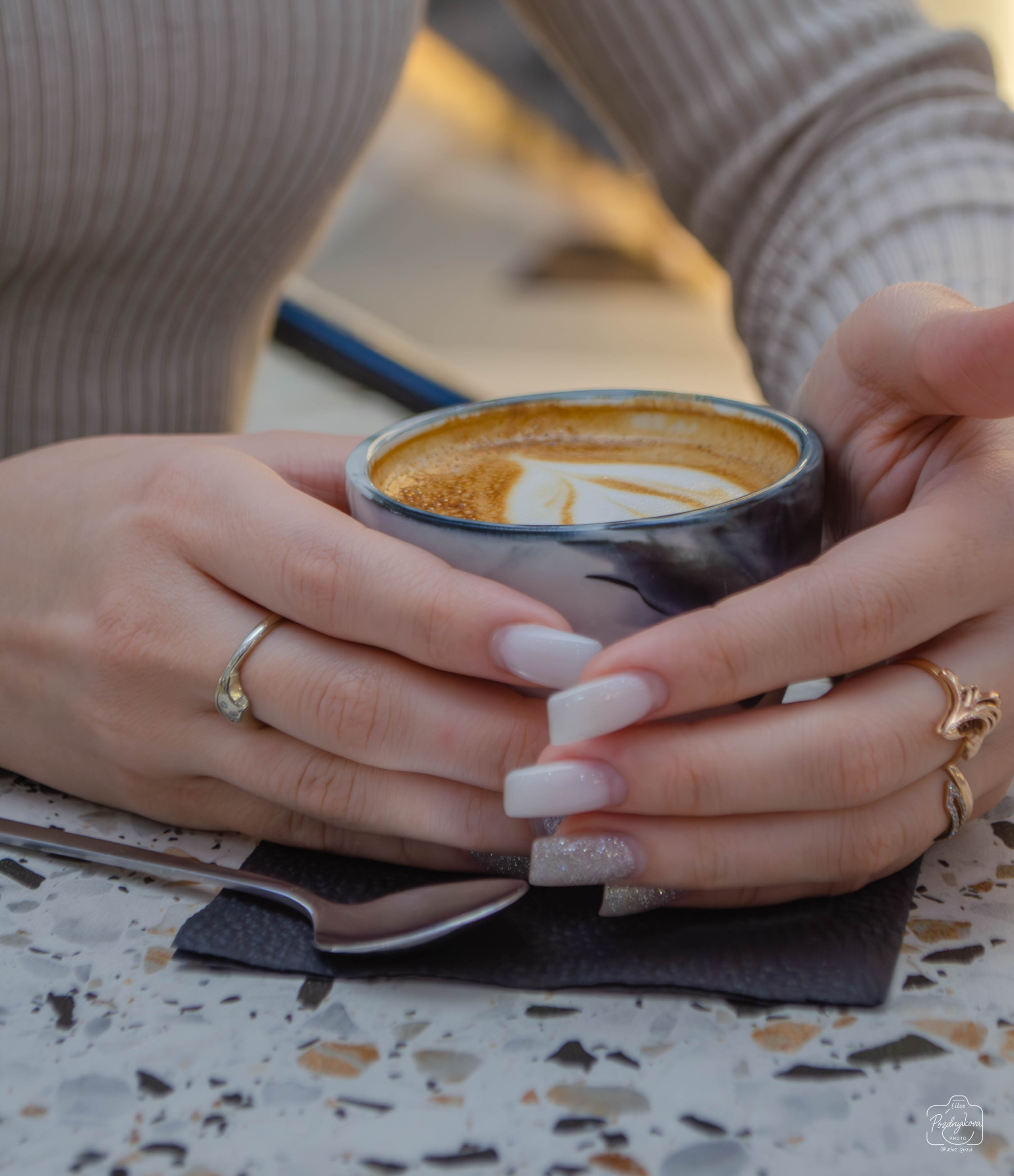 Прогулочная фотосессия кофейня Biggies Барнаул|Кристина Плетнева. Фотограф-видеограф Познякова Любовь