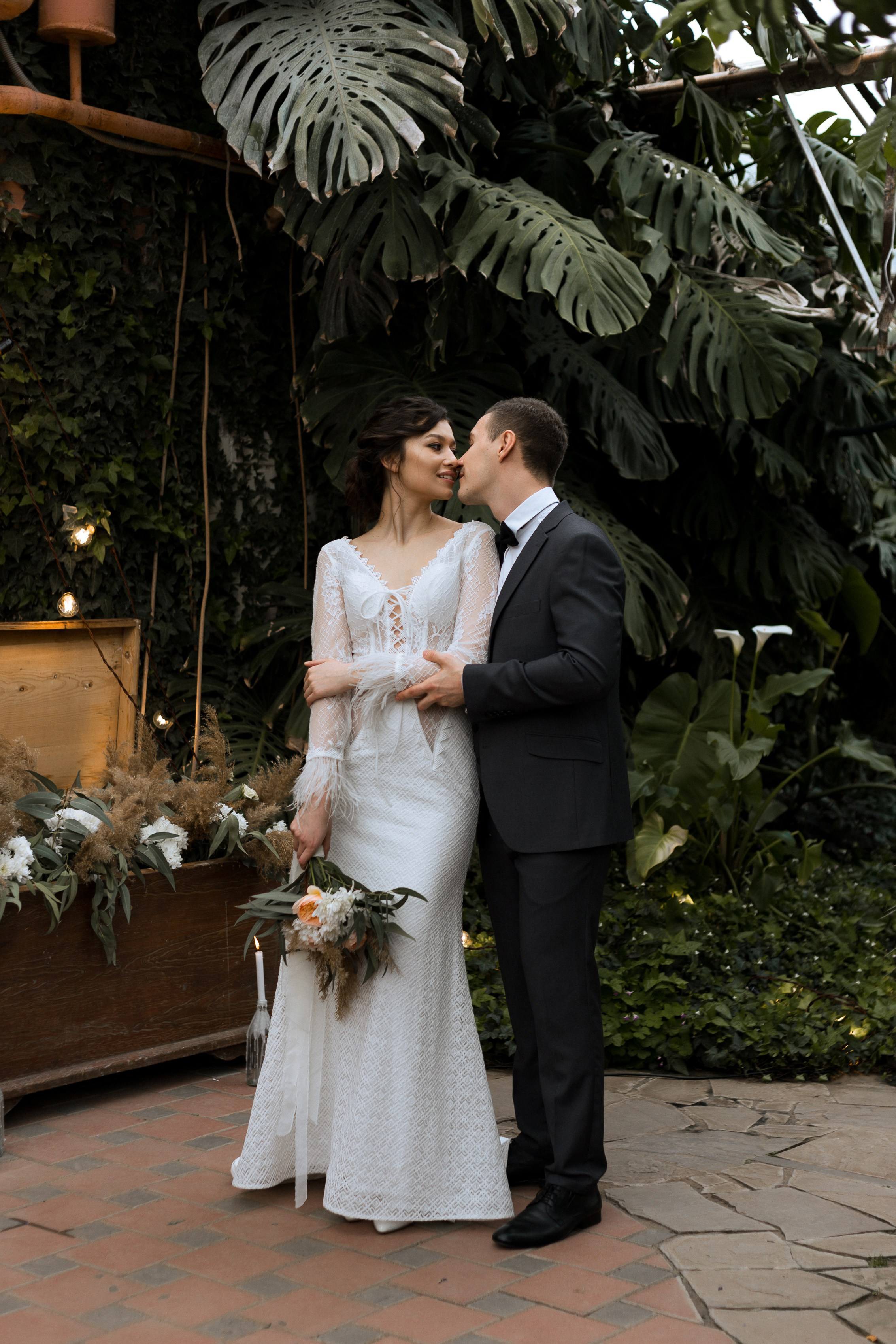Свадебная фотосессия в оранжерее. Свадебный и семейный фотограф в Волгограде Кристина Иванова