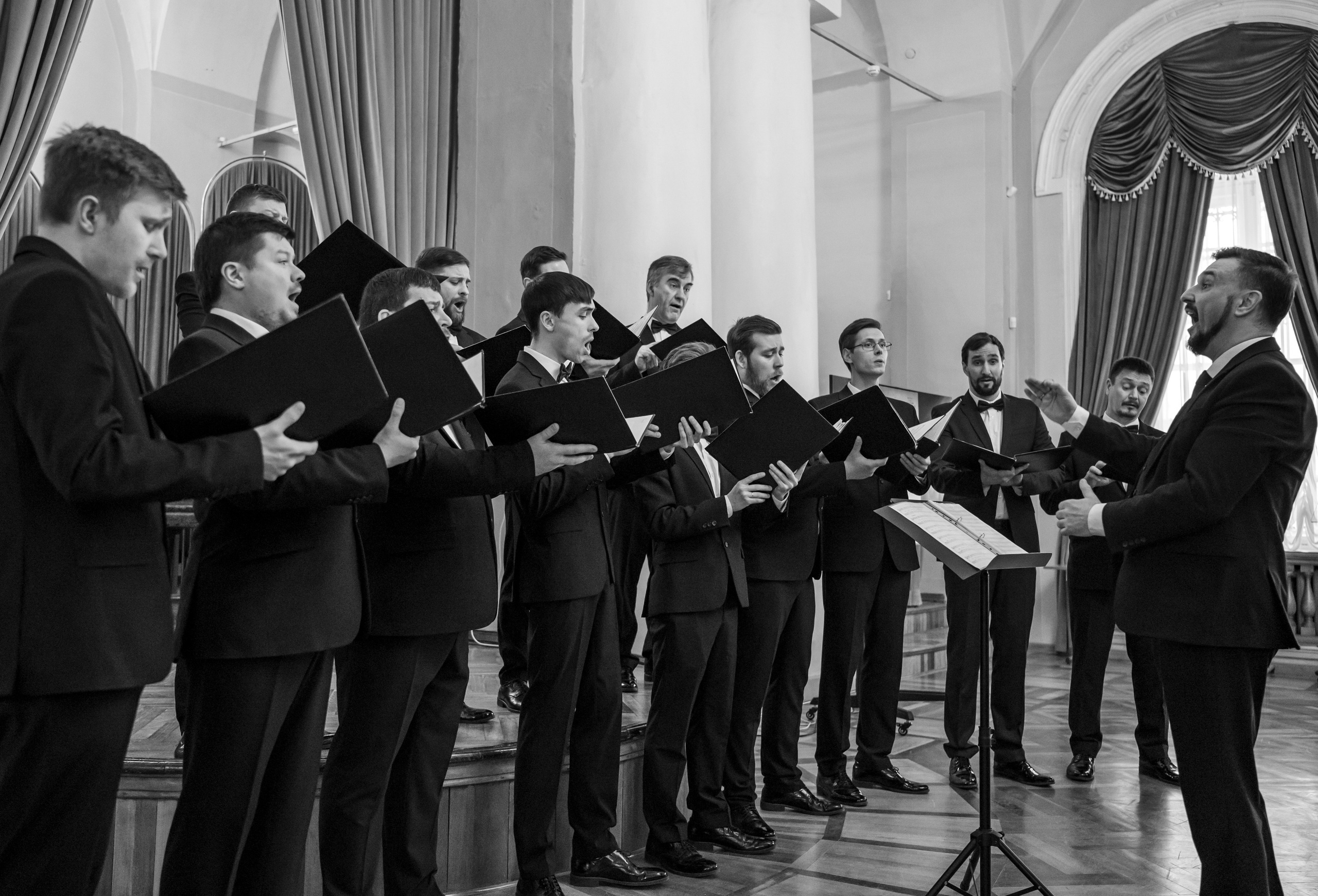 Концерт муниципального мужского хора «Ярославль» в Ярославском музее-заповеднике. Фотограф в Ярославле Матвей Павлов