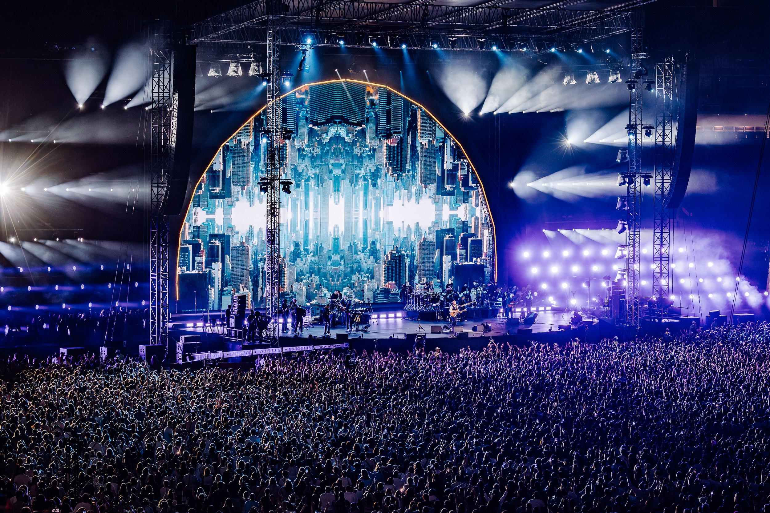 ЛЕОНИД АГУТИН / МОСКВА / 2024. OOPS