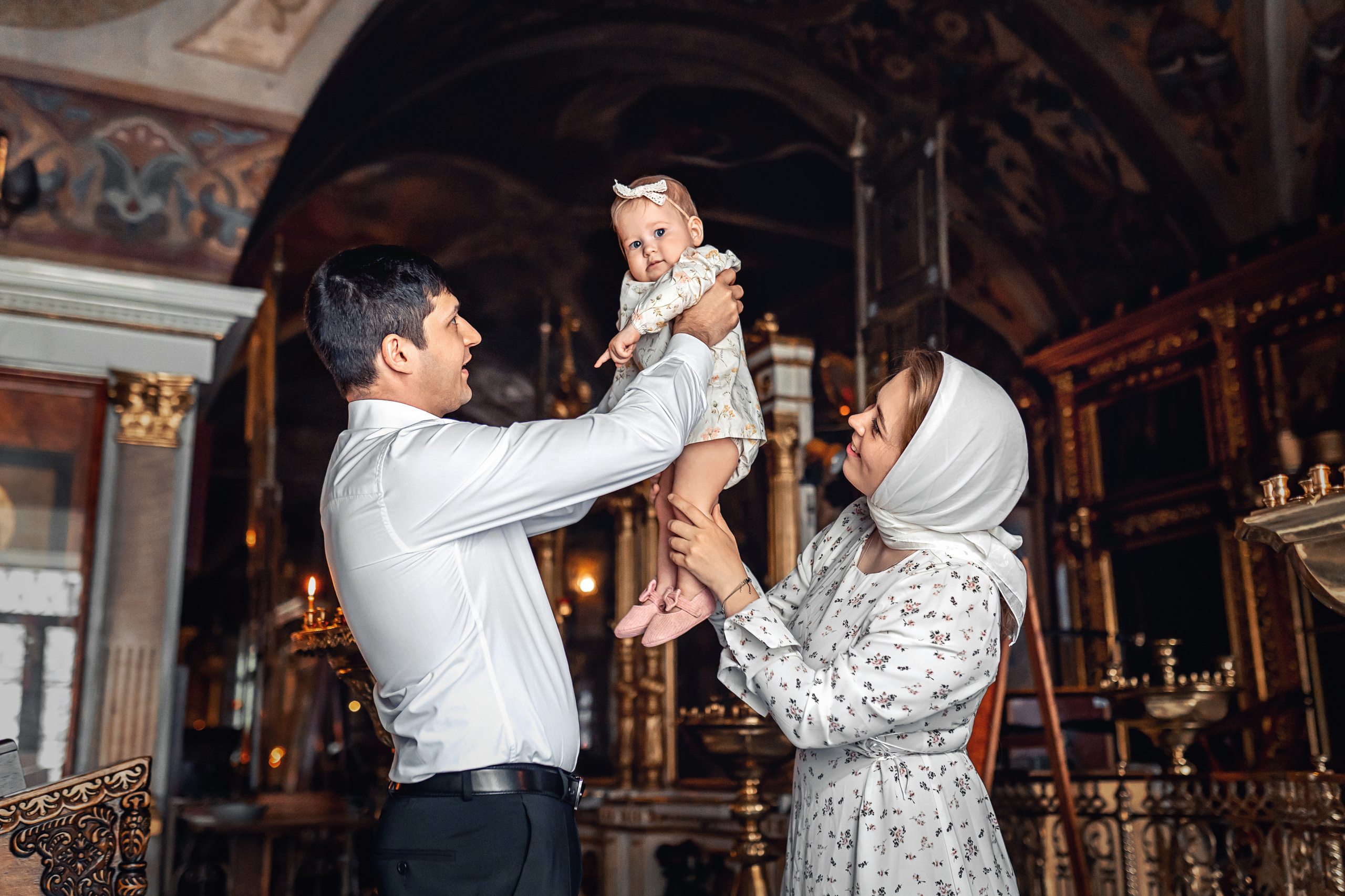 Фотограф на крещение Москва. Храм Петра и Павла в Лефортово. Фотограф \ Видеограф на Крещение, Венчание Москва| Семейные съемки