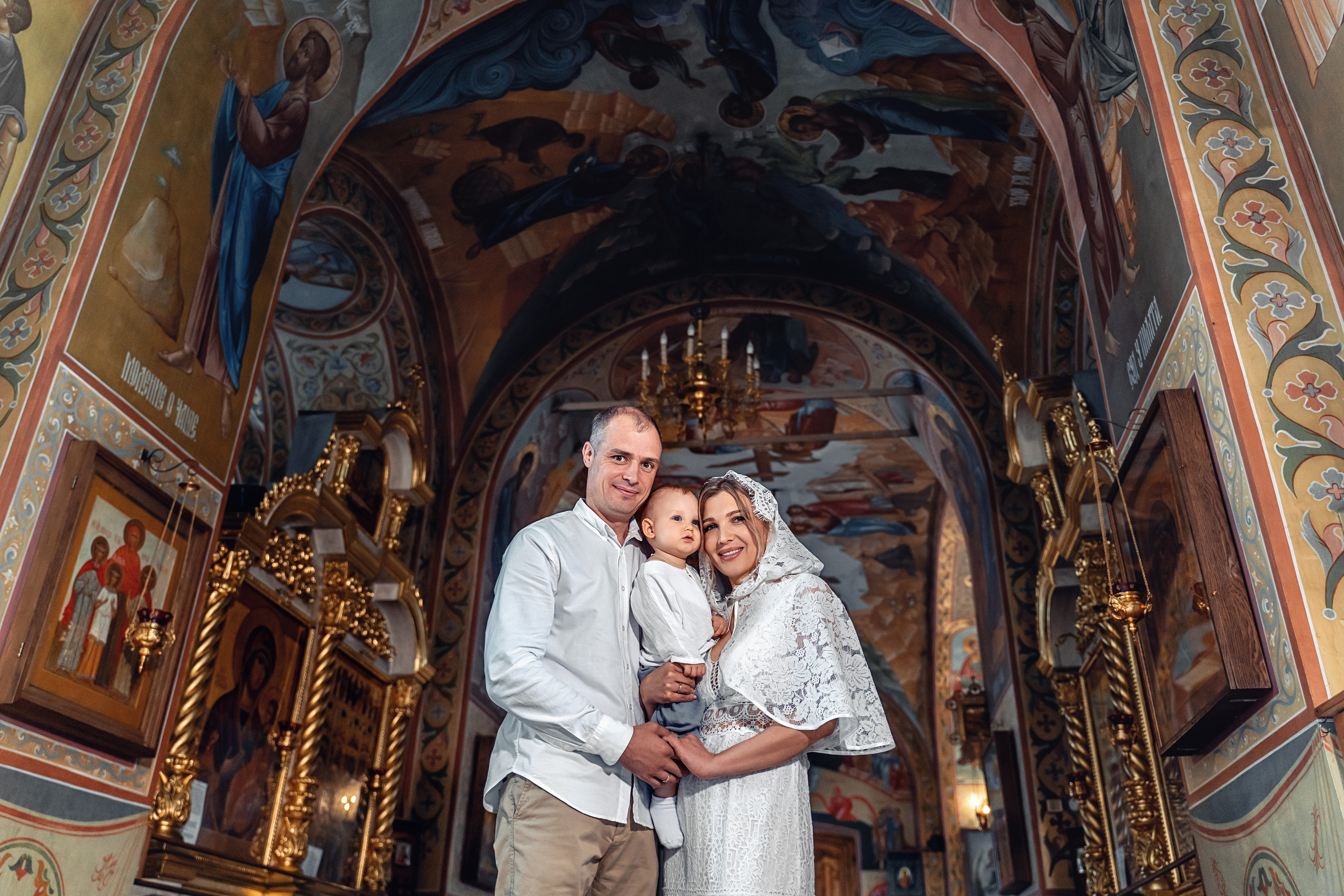 Фотограф на крещение Москва. Храм Рождества Христова Рождественно. Фотограф \ Видеограф на Крещение, Венчание Москва| Семейные съемки