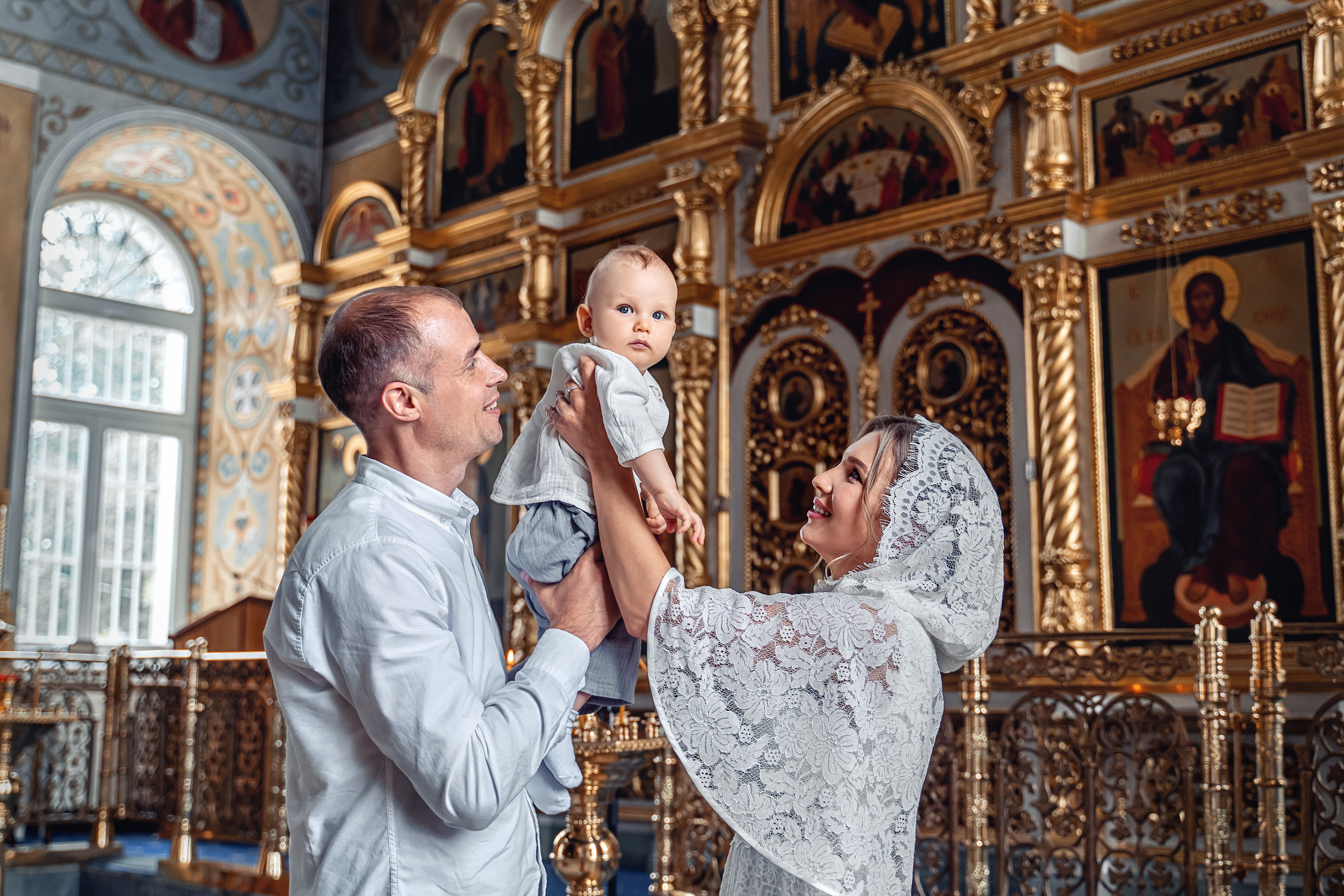 Фотограф на крещение Москва. Храм Рождества Христова Рождественно. Фотограф \ Видеограф на Крещение, Венчание Москва| Семейные съемки