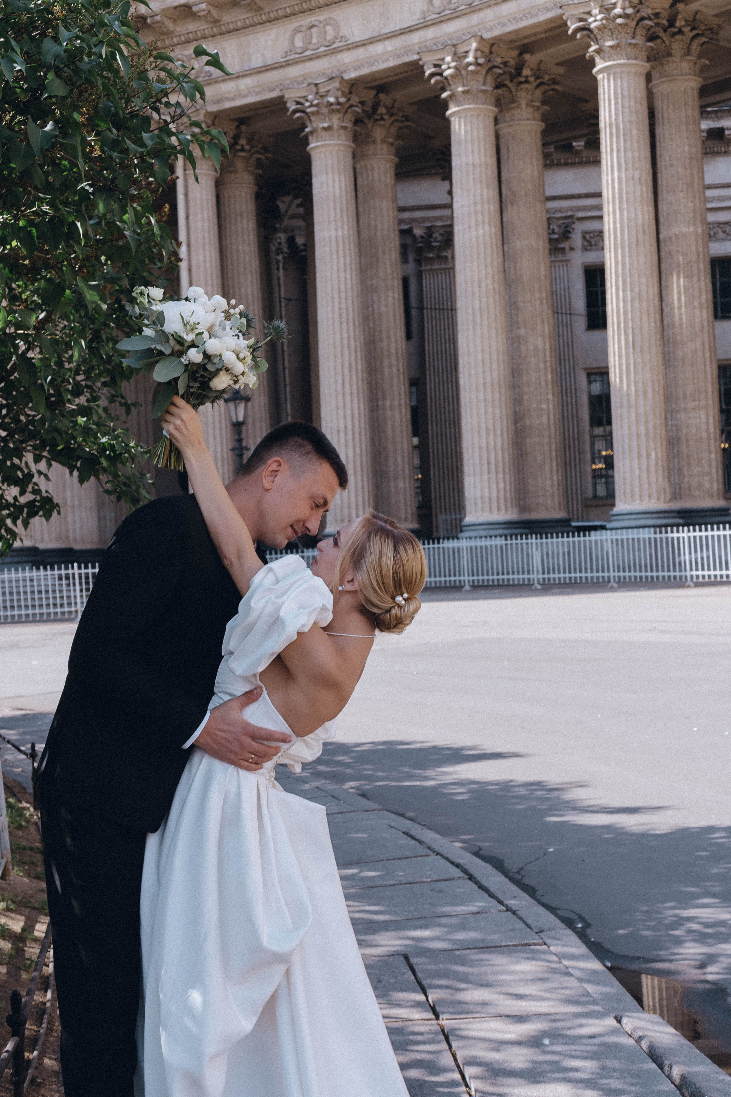 СВАДЕНБНАЯ СЬЕМКА НА КАТЕРЕ ПО КАНАЛАМ САНКТ-ПЕТЕРБУРГА И В АКВАТОРИИ НЕВЫ. Профессиональный фотограф, Санкт-Петербург — Виктория Богомолова