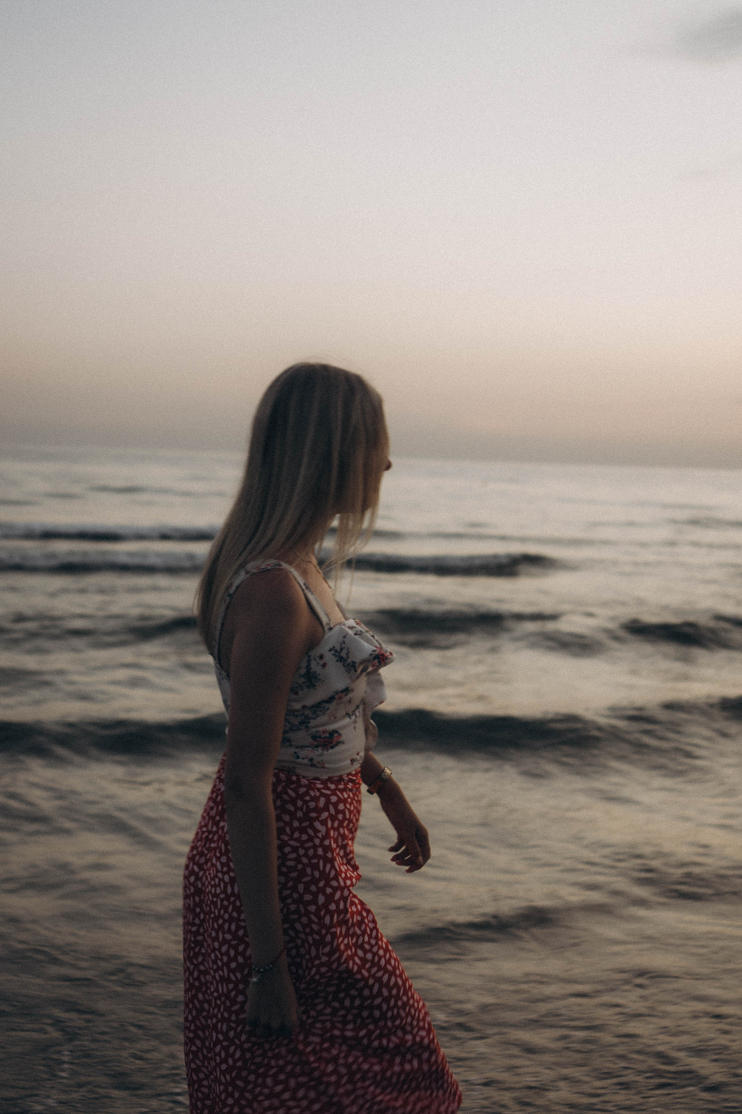 Июльский вечер на берегу черного моря. Профессиональный фотограф, Санкт-Петербург — Виктория Богомолова