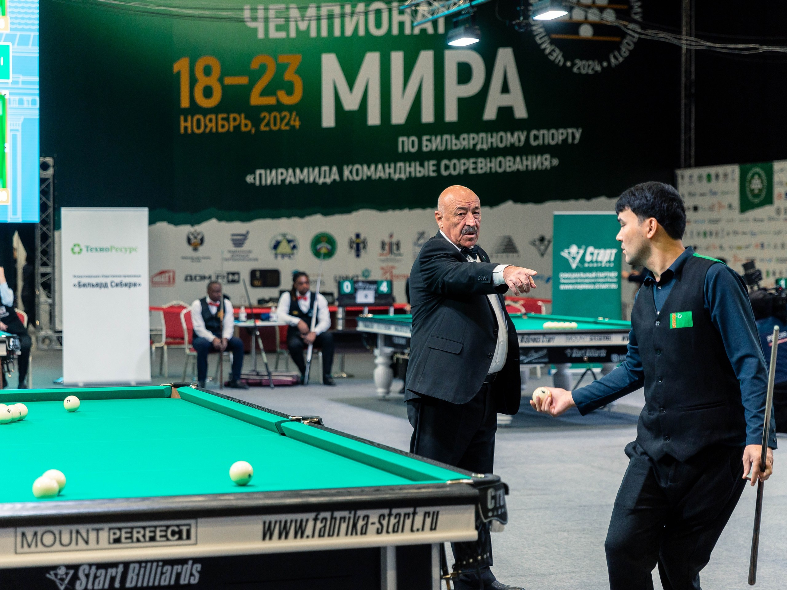 Чемпионат мира по бильярду. Экспоцентр. Репортажный фотограф в Новосибирске Алена Помазунова