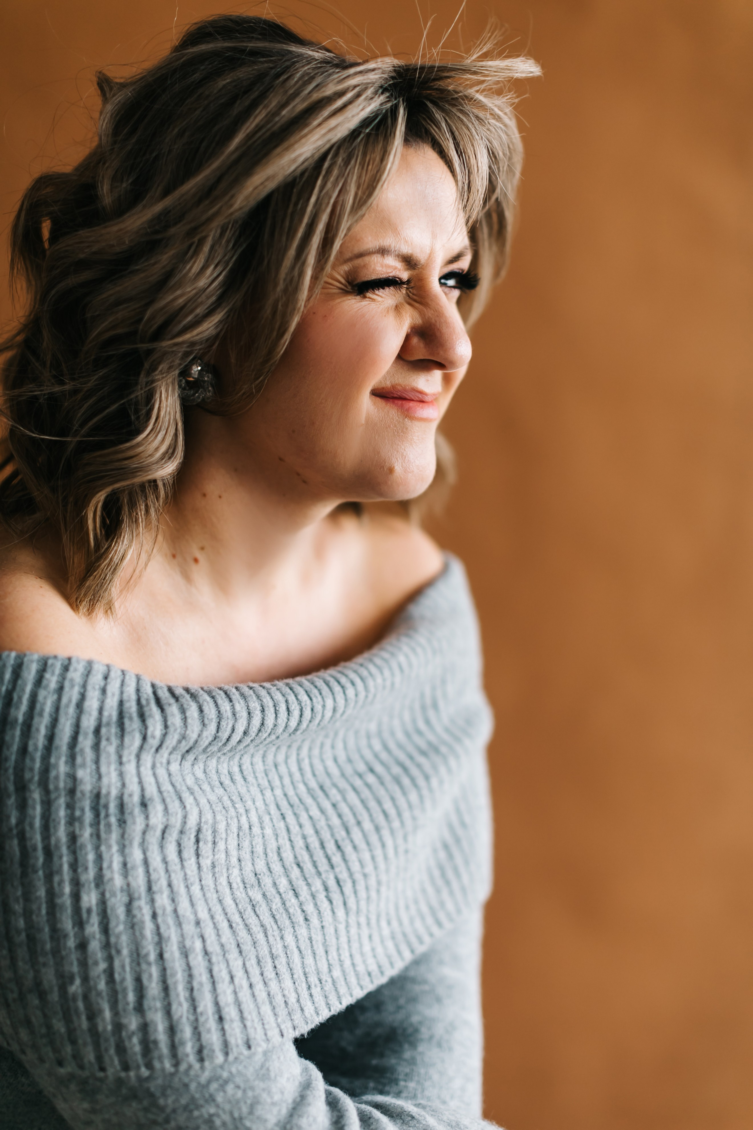 алёна малахова фотограф новосибирск семейный детский домашняя фотосессия в новосибирске день рождения репортажная съёмка фотосессия с лошадьми на конюшне деревня алтай  на природе фотосессия в детском саду мама и сын предложение руки и сердца идея  помолвка фотосессия берег закат детский день рождения годик торт аниматор лофт игровая продолжение следует prodoljenie_sleduet_  корпоратив тимбилдинг первоклашка линейка  контент  бизнес портрет оперный новат франция берет весна девушка