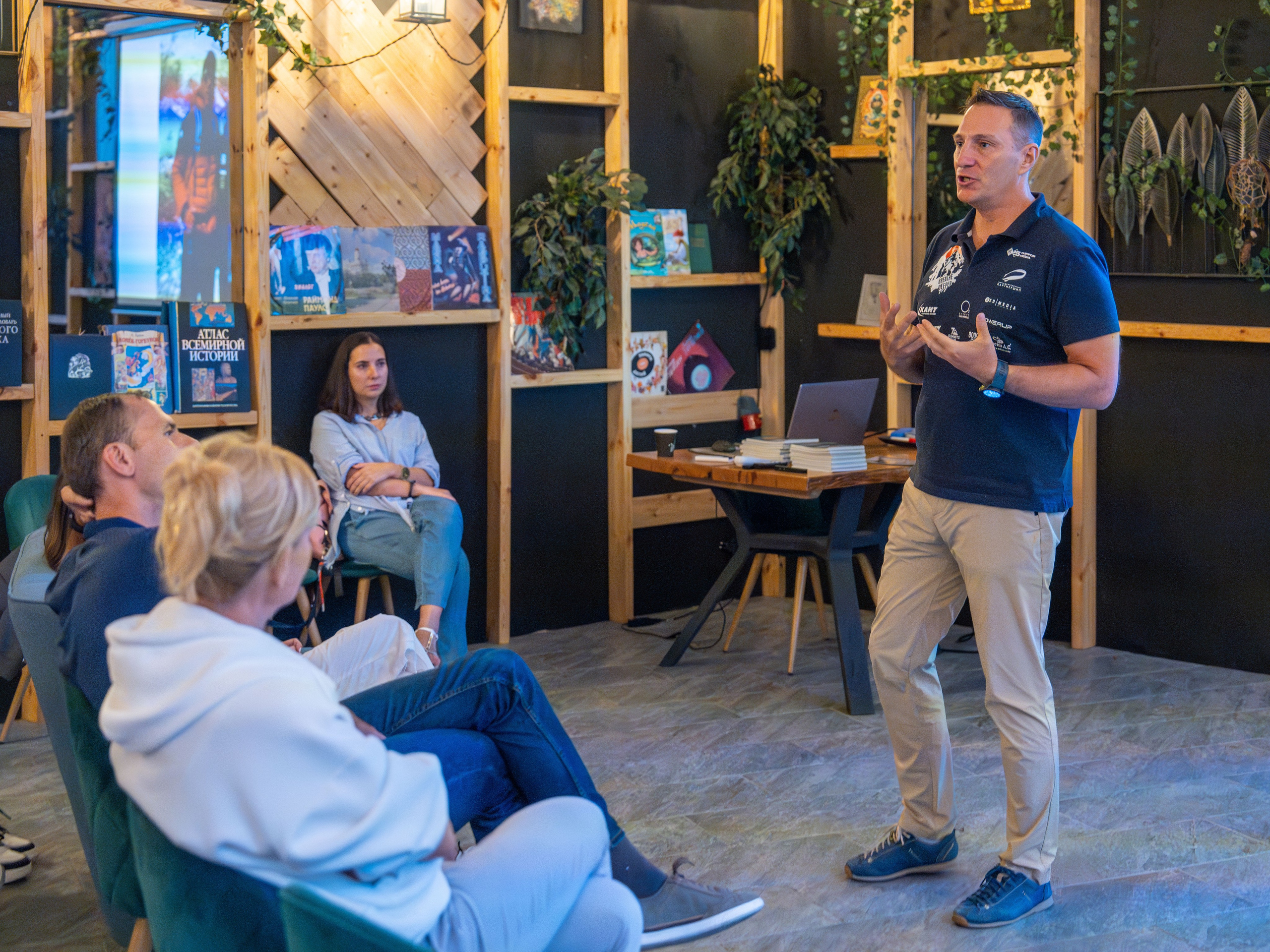 MICE меоприятие на курорте Красная Поляна для компании «Неометрия''. Репортажный фотограф в Красной Поляне и Сочи Павлюченко Екатерина