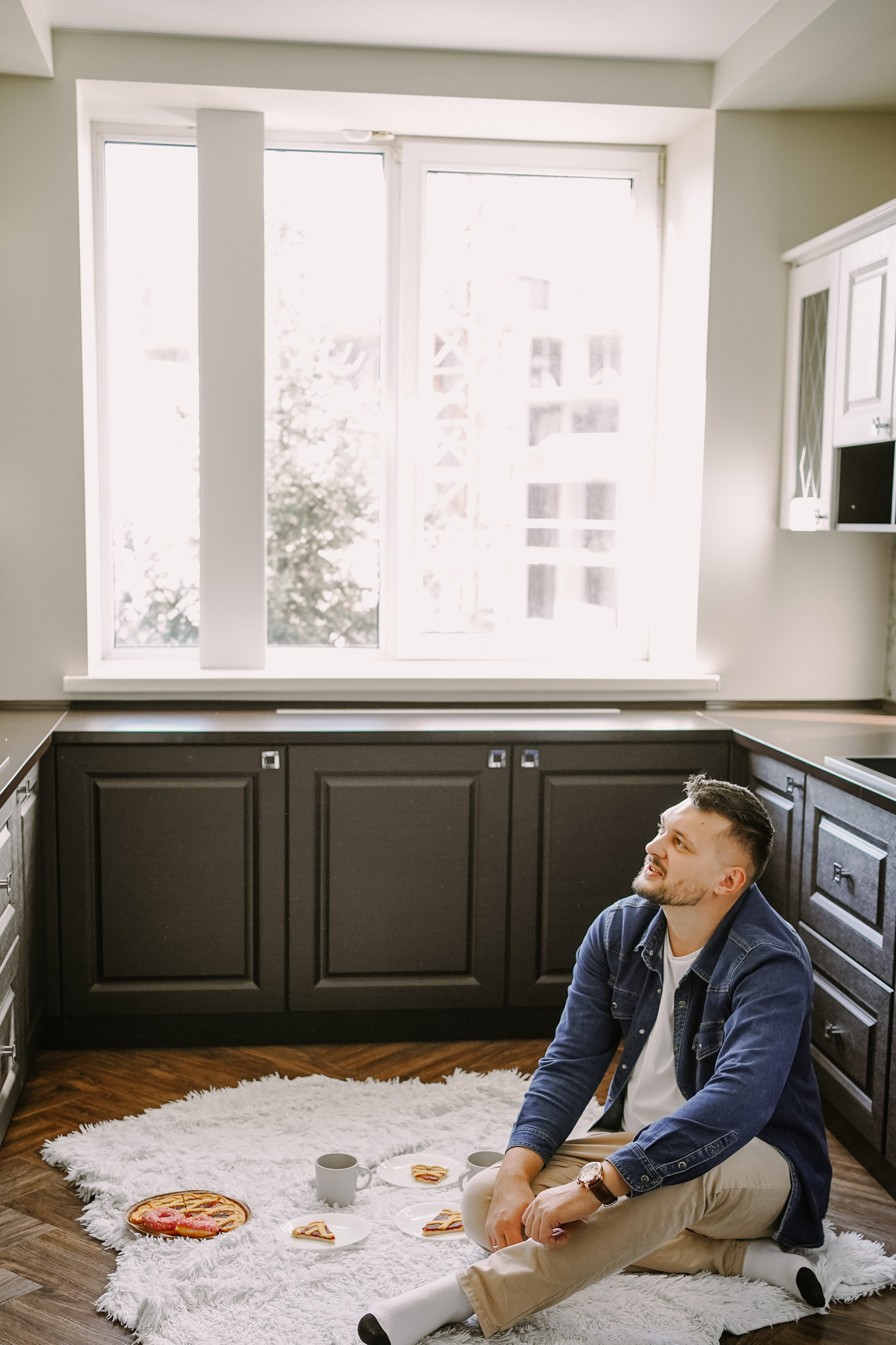 Карина, Андрей, Эмили. Главная