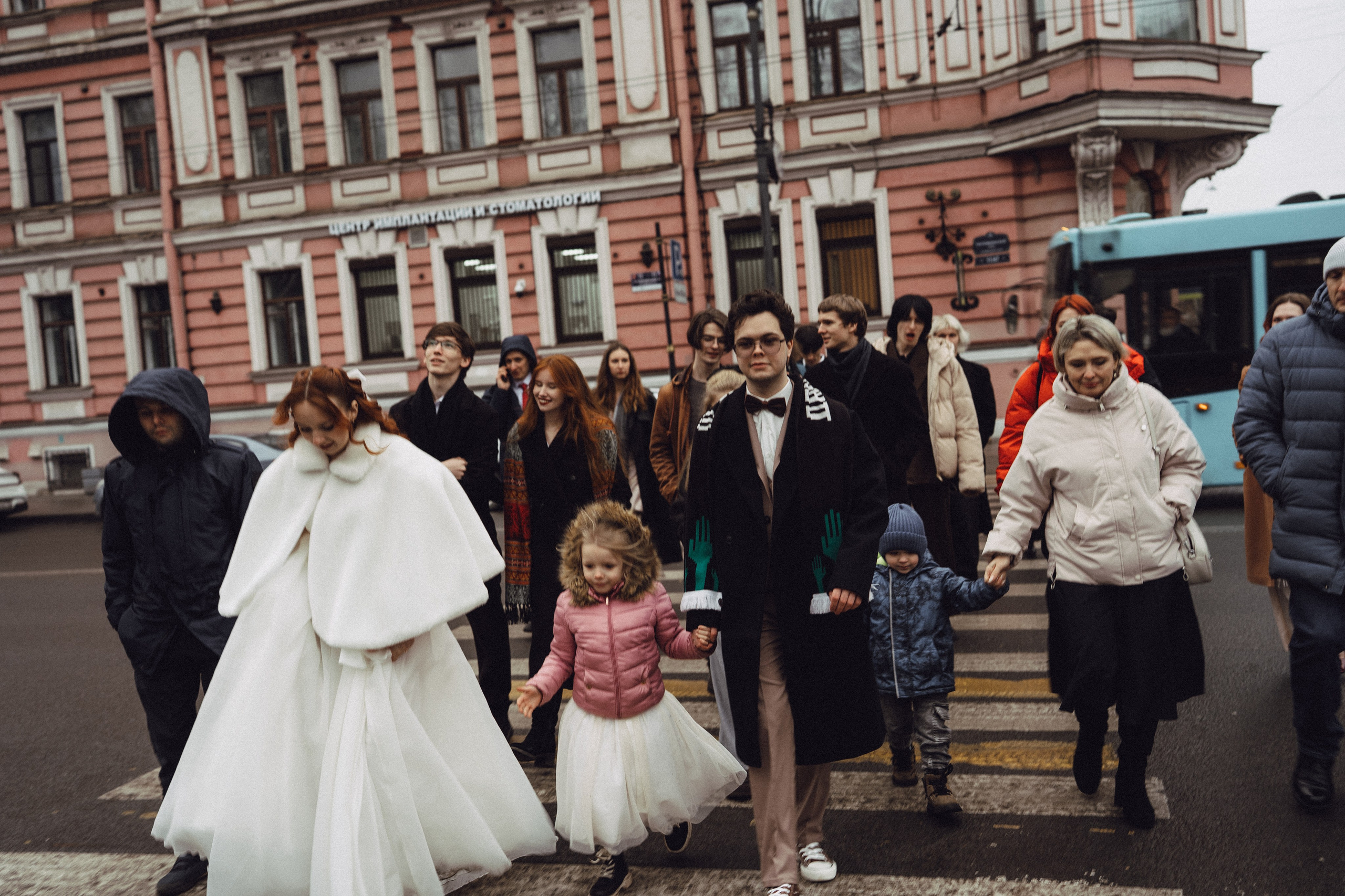 СВАДЕБНАЯ СЬЕМКА ВО ВТОРОМ ДВОРЦЕ С ГОСТЯМИ И ПРОГУЛКА В ТАВРИЧЕСКОМ САДУ. Профессиональный фотограф, Санкт-Петербург — Виктория Богомолова