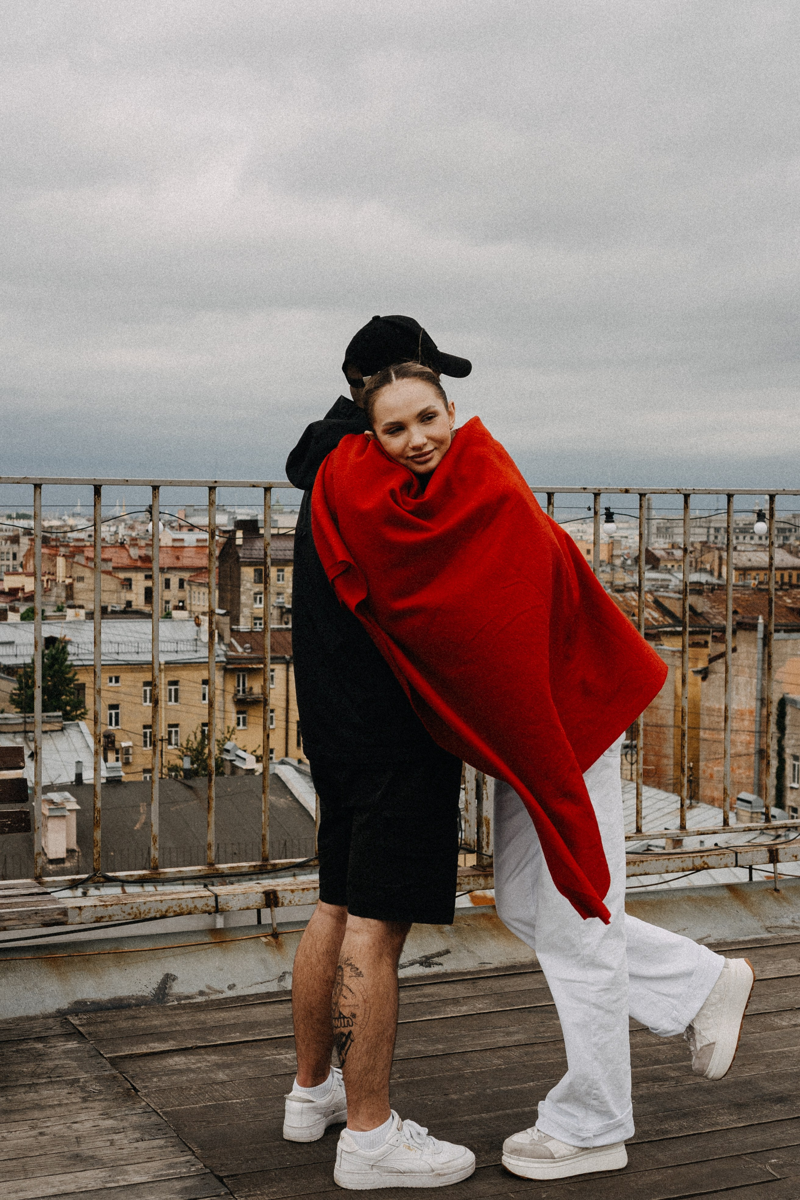 МЫ ГУЛЯЛИ ПРО КРЫШАМ ПИТЕРА. Профессиональный фотограф, Санкт-Петербург — Виктория Богомолова