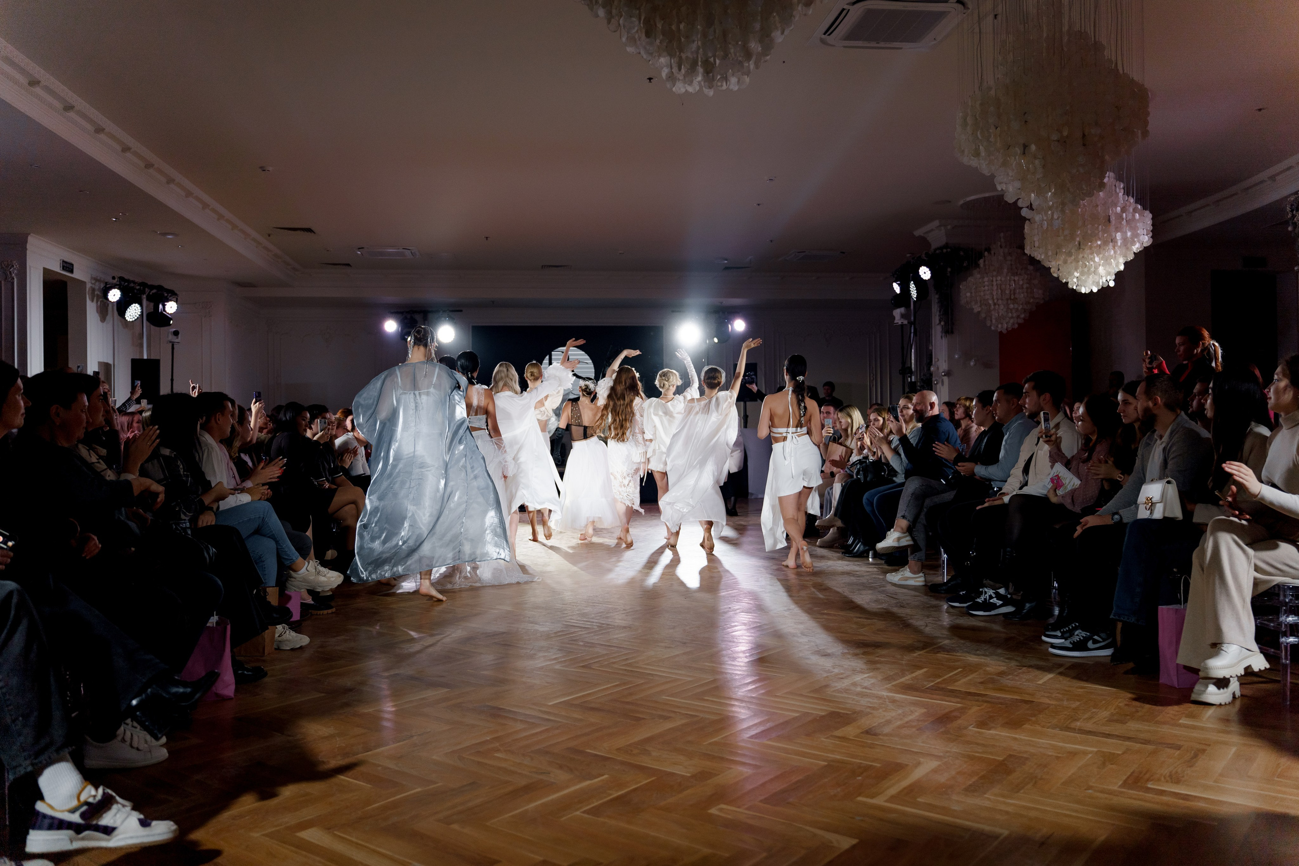 Выставка свадебных специалистов «Свадьба на 1000%». Свадебный фотограф в Санкт-Петербурге