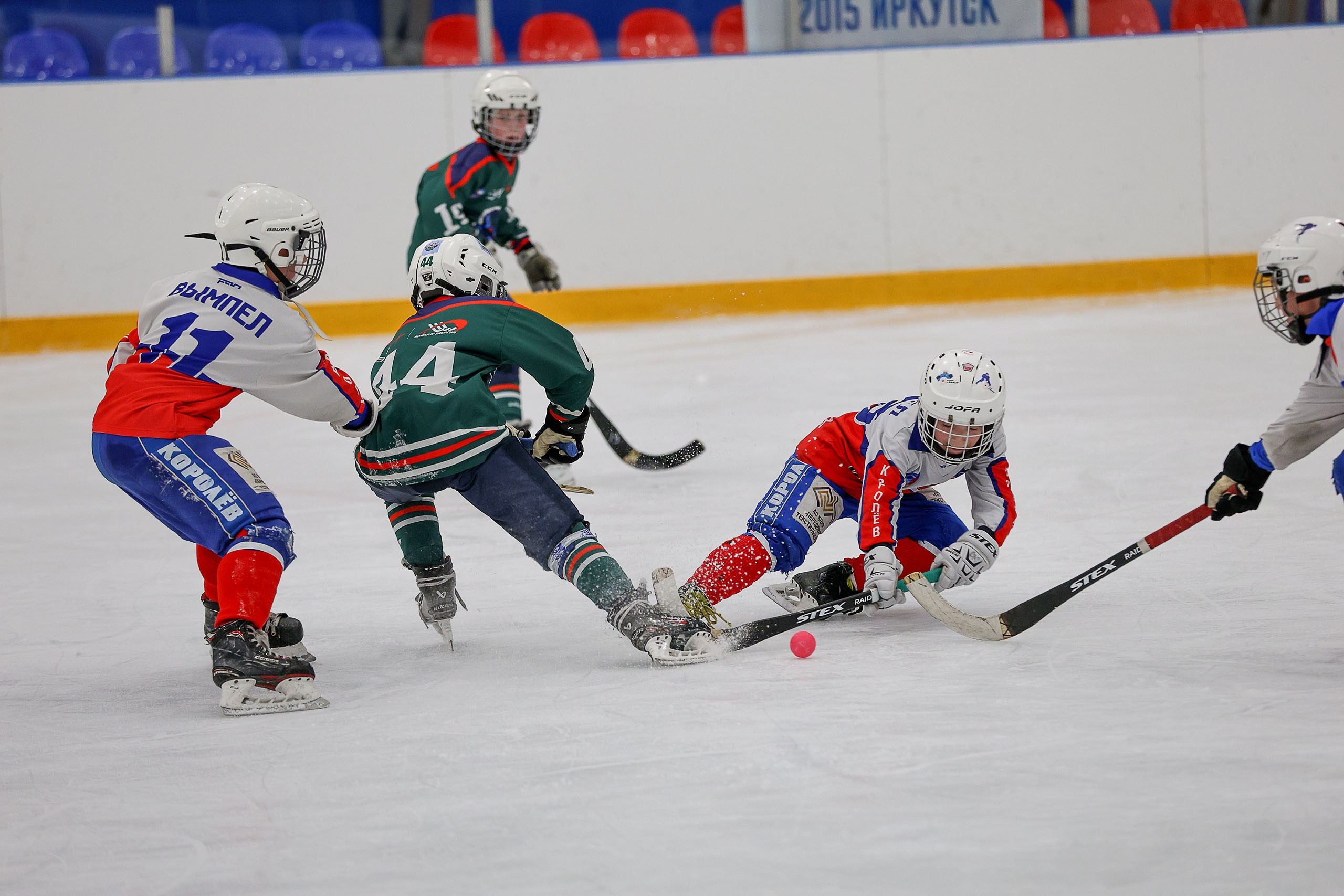 ХОККЕЙ С МЯЧОМ. Репортажный фотограф в Нижнем Новгороде и Москве Ангелина Ильичева