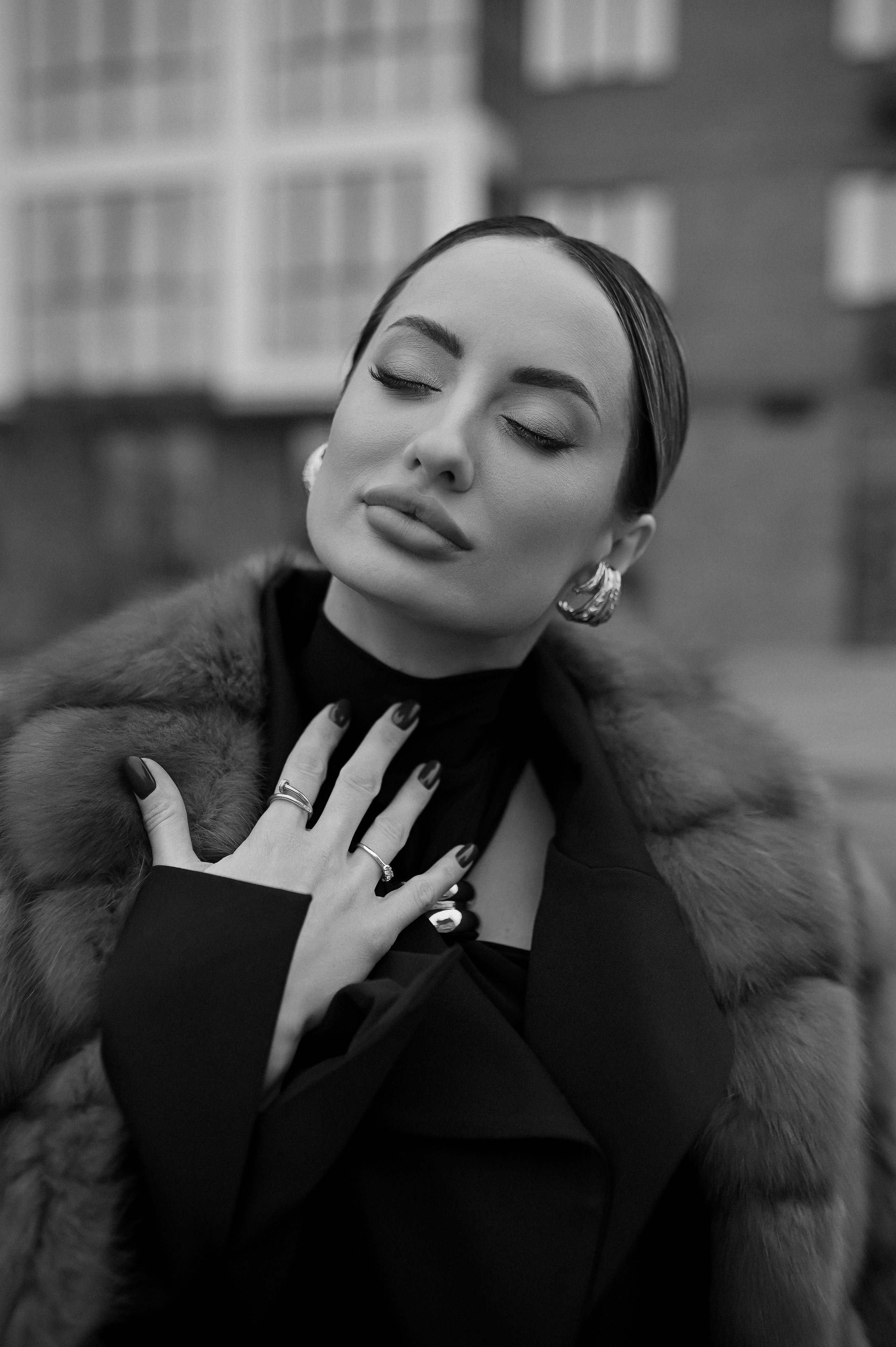 Лилия. Твой личный проводник к красивым фотографиям в Старом Осколе