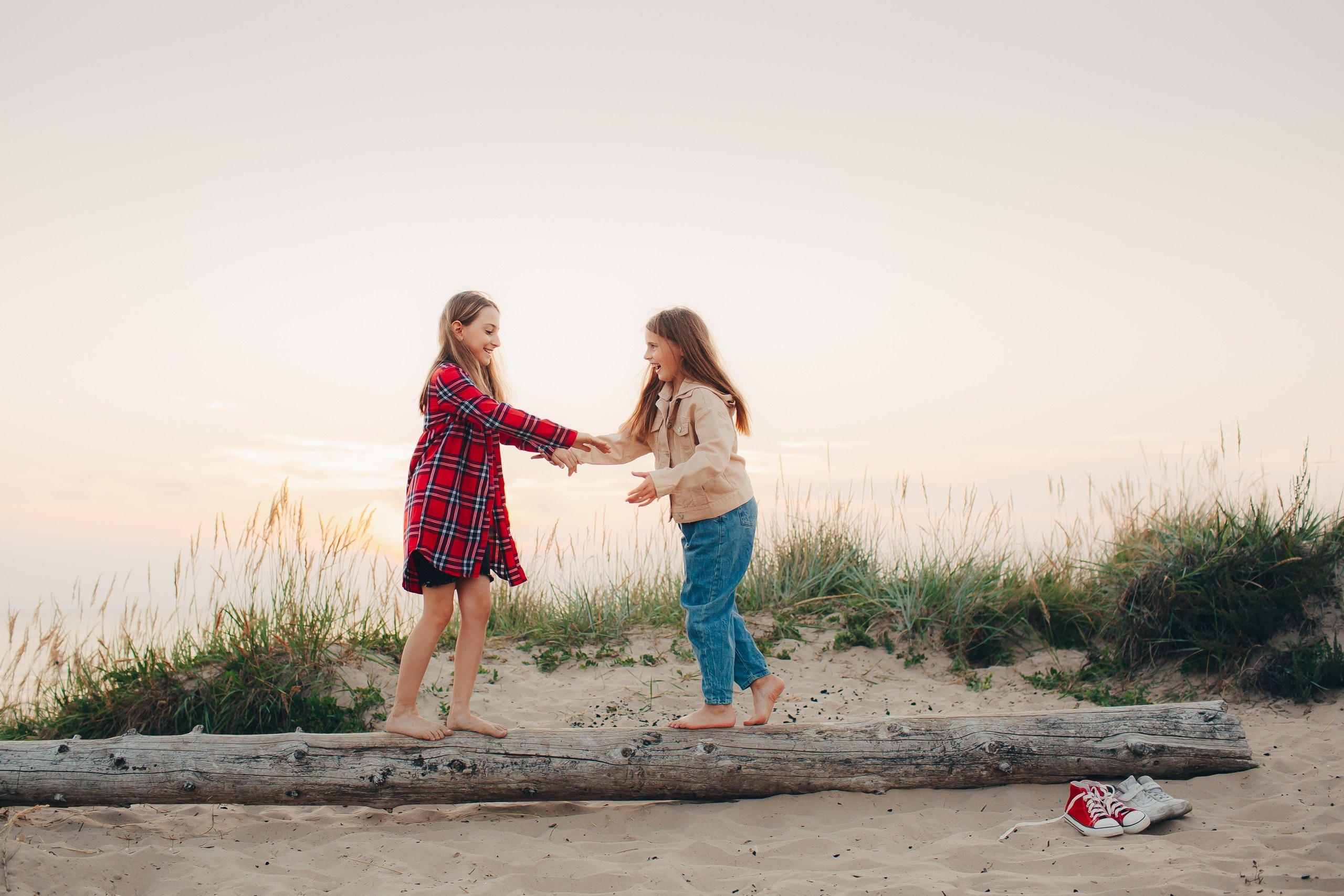 Фотосессия подружками на закате. Фотограф Евгения Мальцева, Архангельск