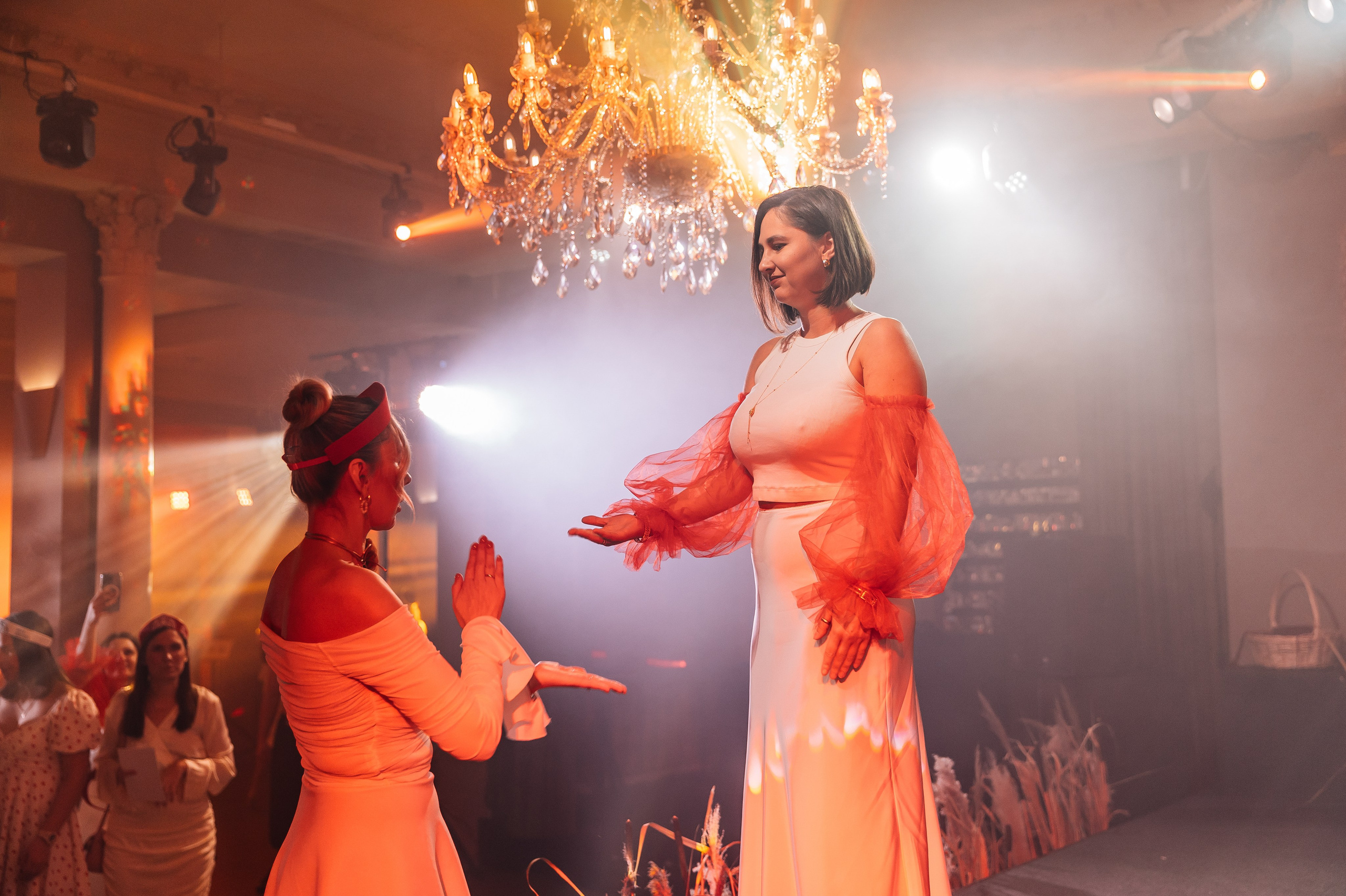 МЕГАДЕВИЧНИК 8 марта. Портфолио свадебного фотографа. Роман Каргаполов