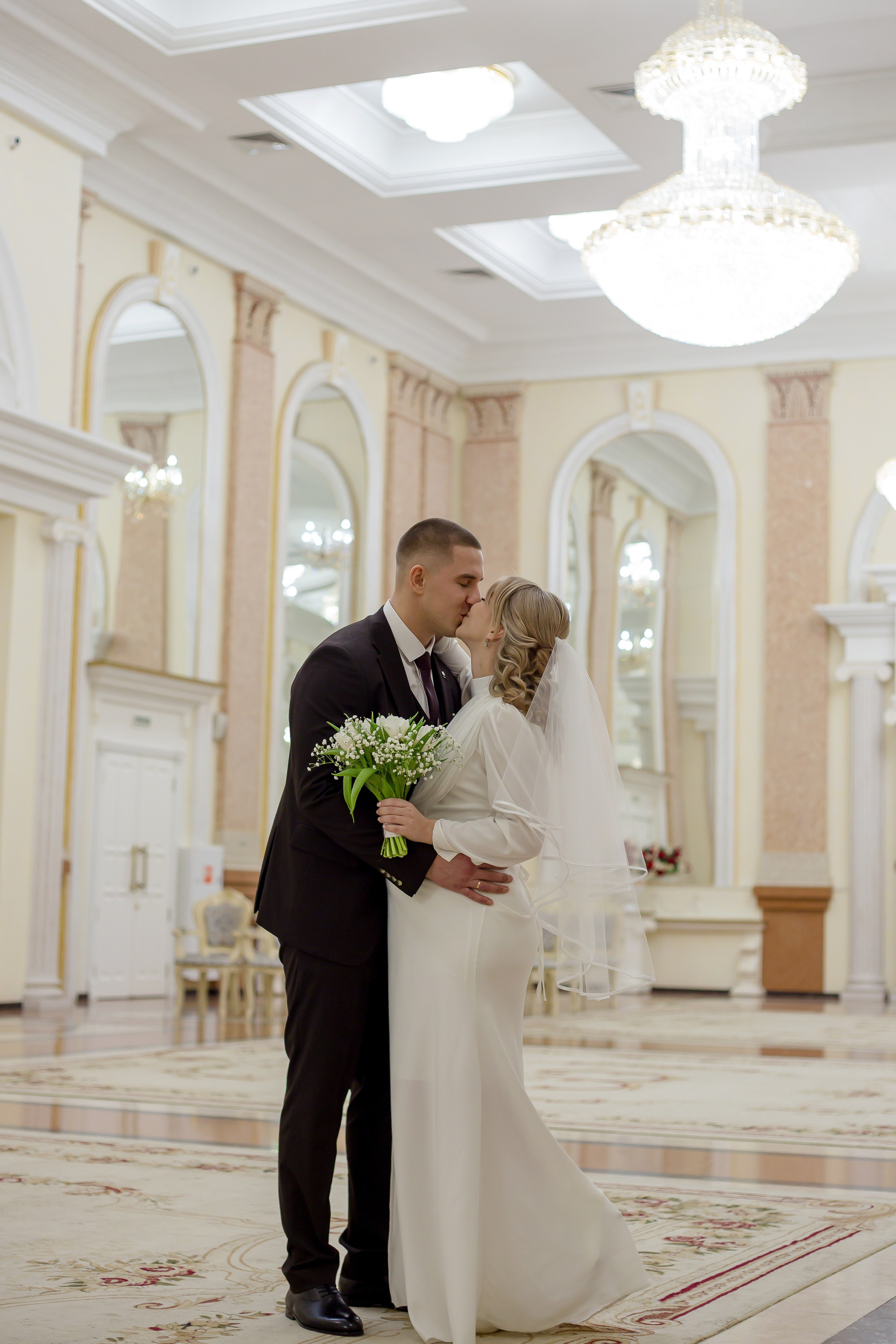 Свадебные фото. Фотограф Краснодара, фотограф в парке Галецкого.репортажный фотограф. детский фотограф, свадебный фотограф. профессиональный фотограф