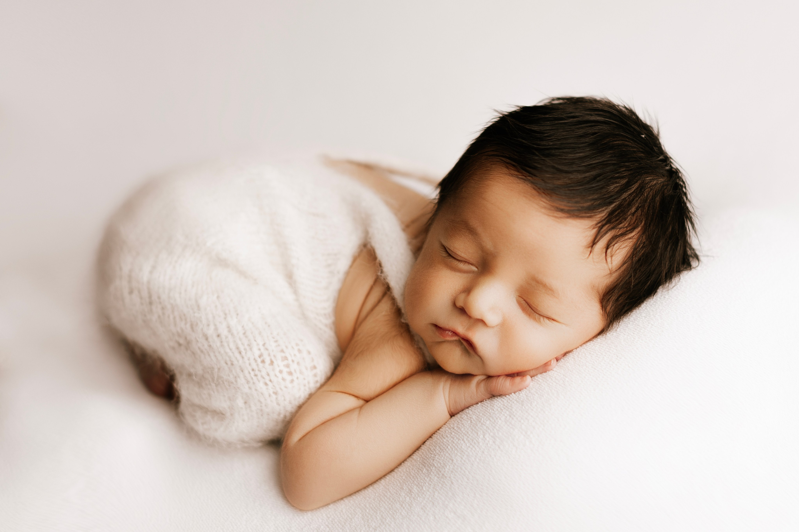 Новорожденные. Фотограф новорожденных в Уфе Инзиля Сулейманова