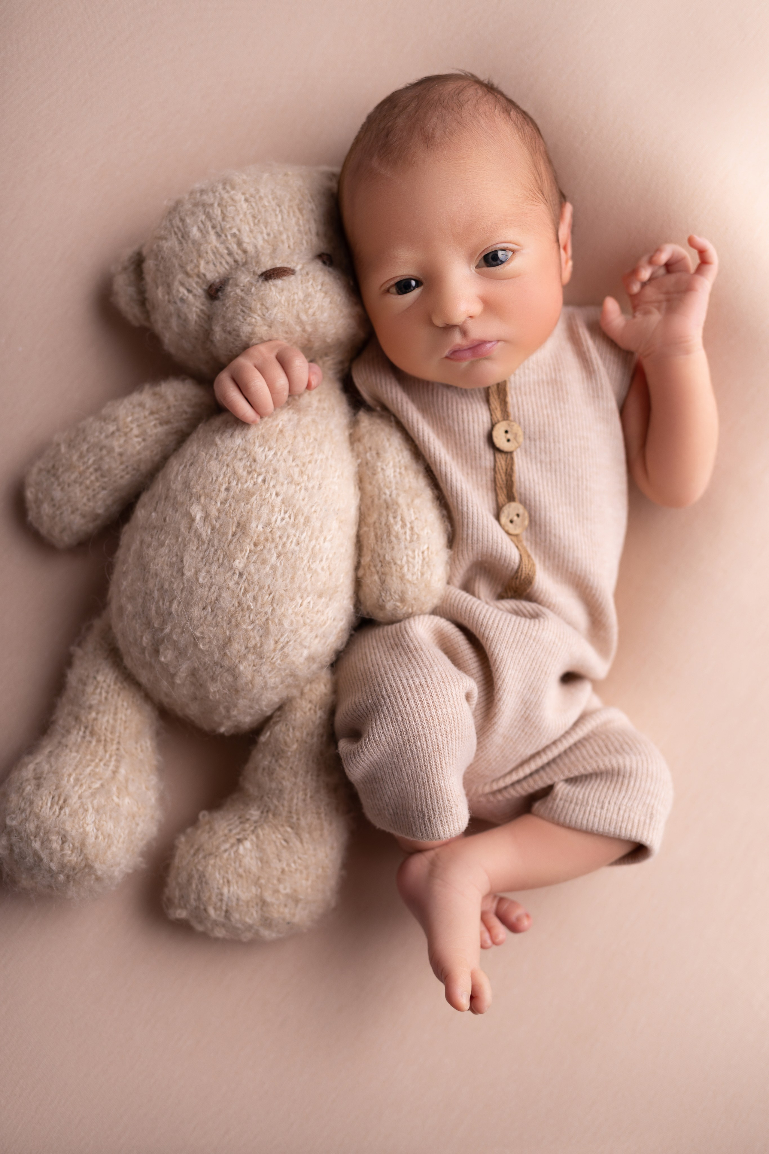 Классическая фотосессия малыша. Фотограф новорожденных малышей в Омске и Омской области Эльвира Камаева