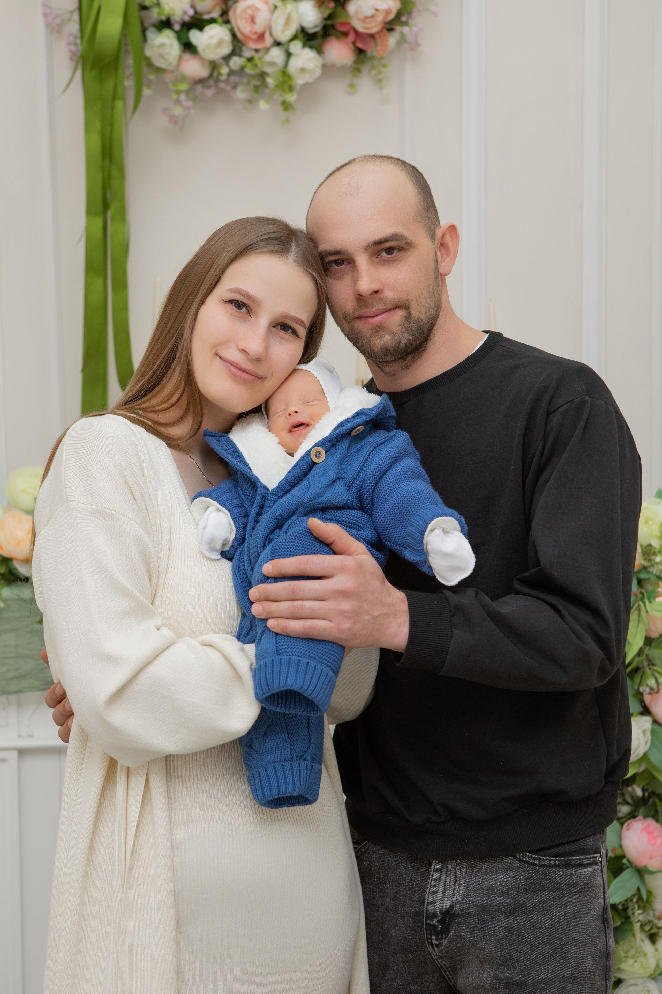 Долгожданная выписка. Фотослужба «Малютка» в Наро-Фоминском перинатальном центре — сохраняем главные мгновения семьи и создаём премиальные фотокниги