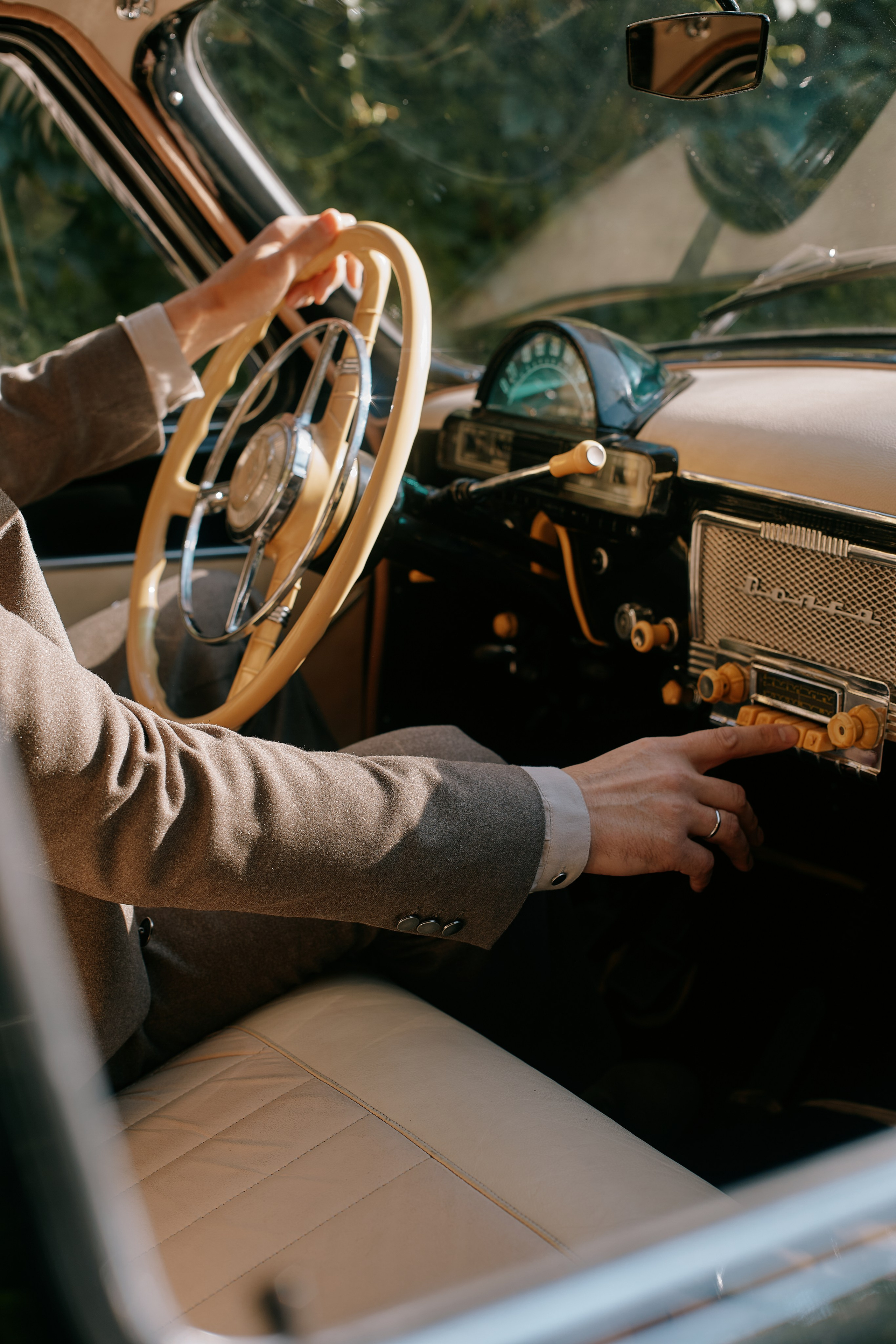 Константин Сафонов