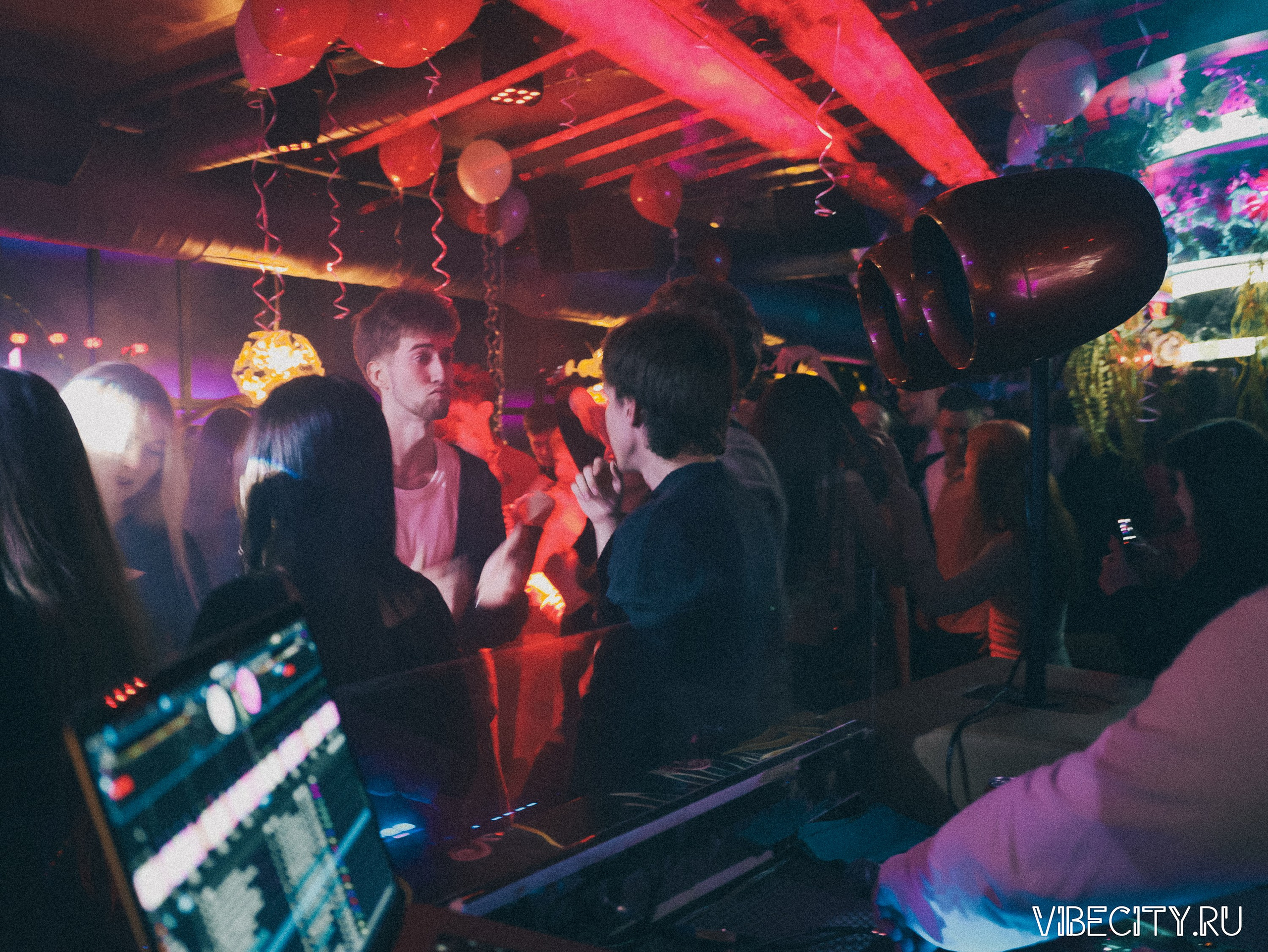 DOUBLE U. VIBECITY.RU Вайб Сити Ру Фоторепортажи Фотоотчеты Калининград
