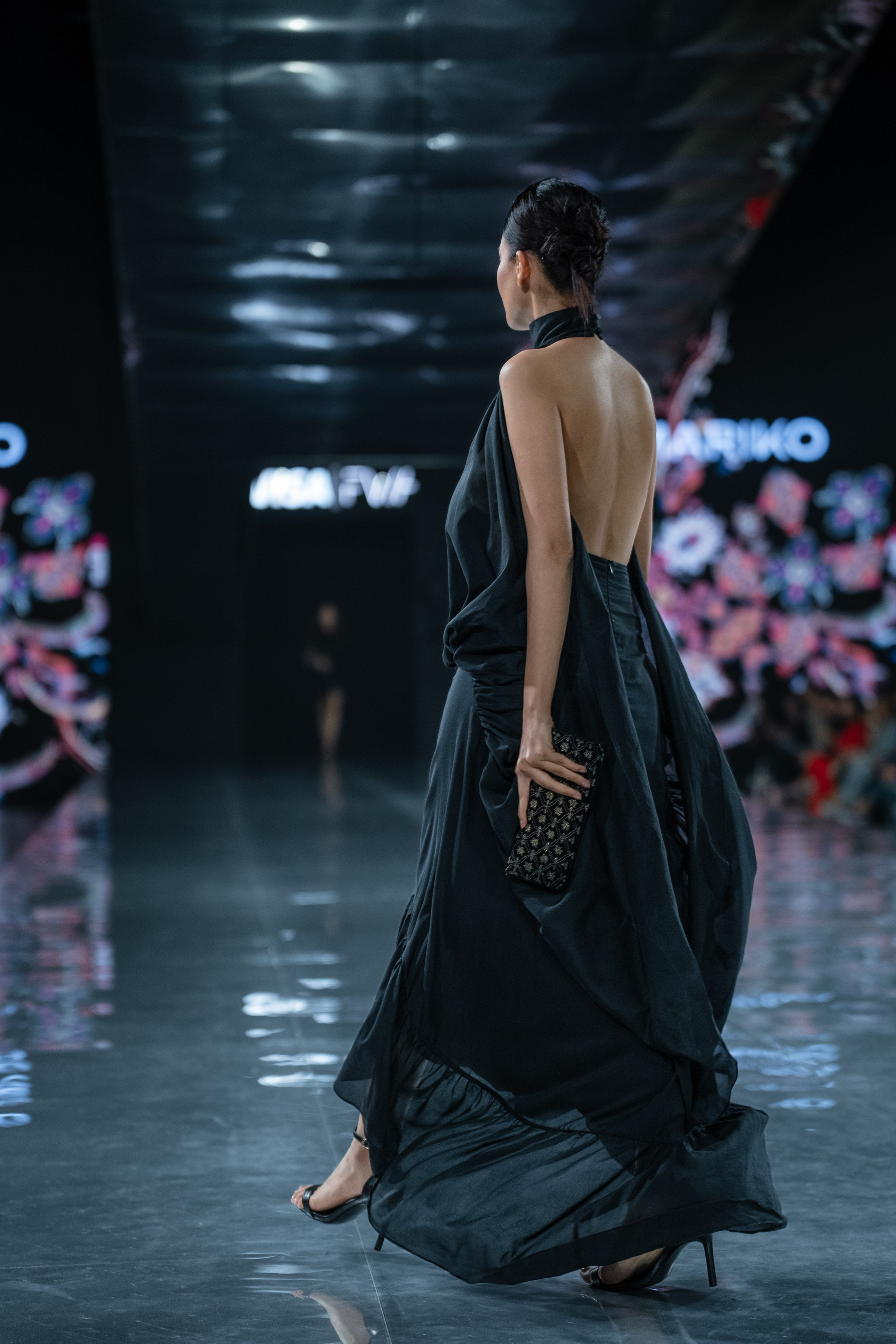 Visa Fashion Week Pre-Fall Mariko. Сайт Алматинского НЮ АРТ, будуар и фэшн фотографа Дениса Карпенко