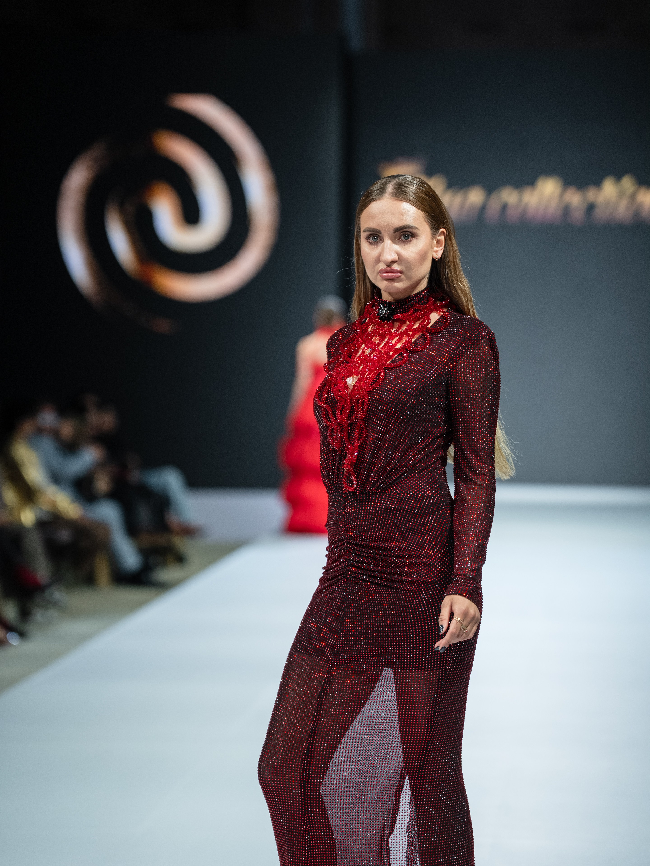 EURASIAN FASHION WEEK Rina Collection. Сайт Алматинского НЮ АРТ, будуар и фэшн фотографа Дениса Карпенко