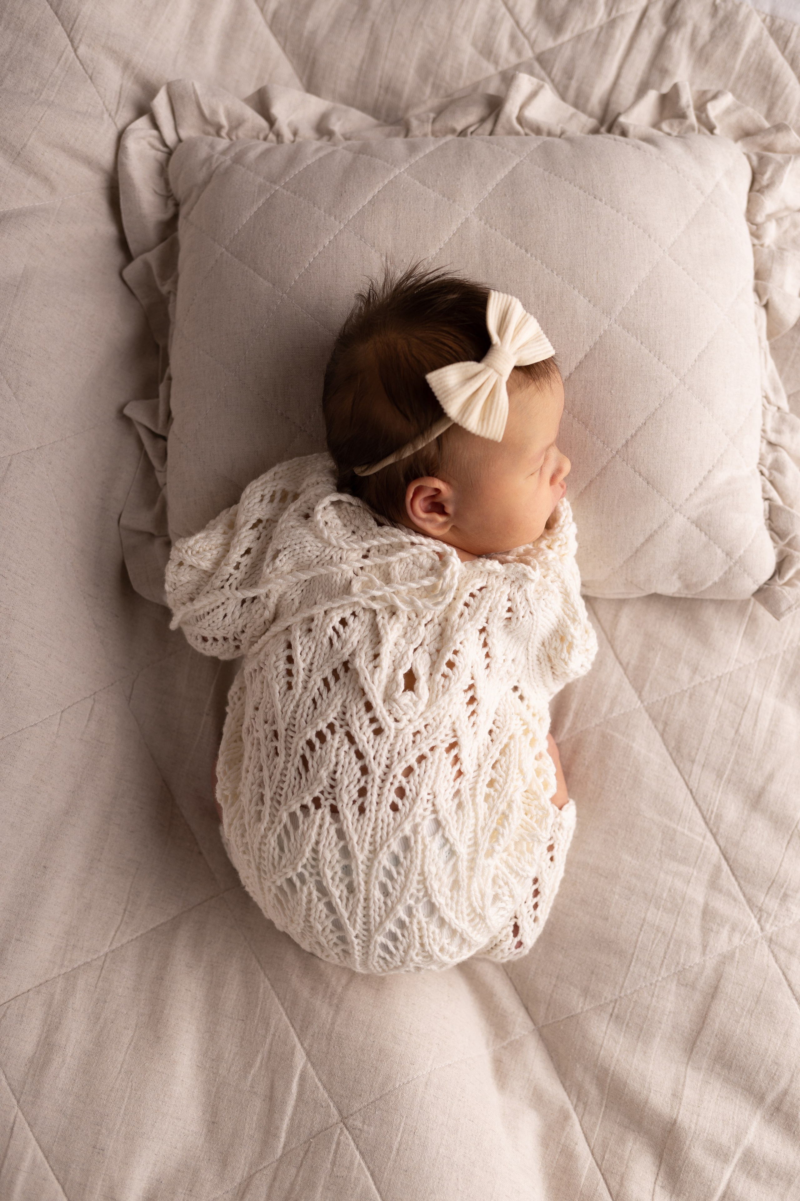 Newborn съемка в стиле Лайф. Фотограф новорожденных малышей в Омске и Омской области Эльвира Камаева