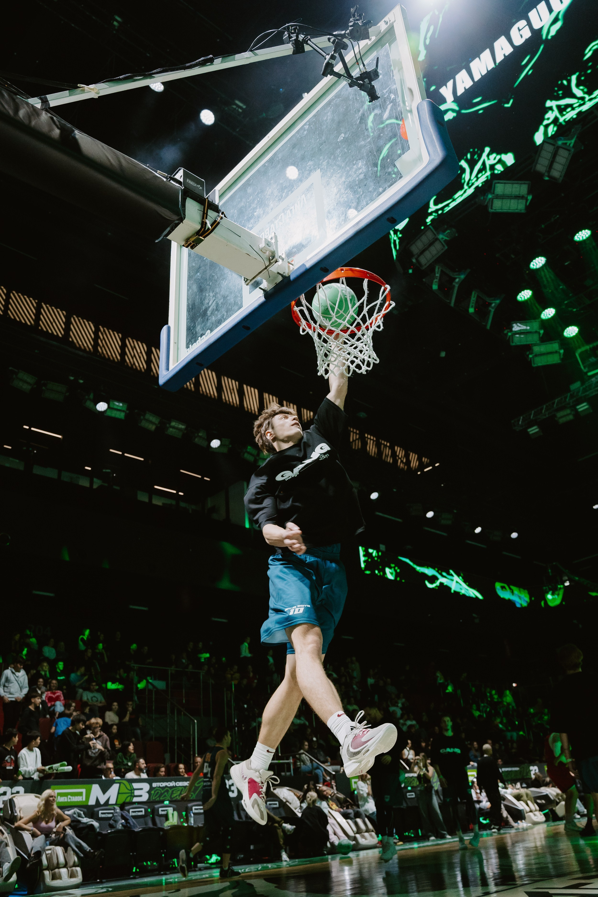 MEDIABASKET x LIGASTAVOK. Фотограф первого впечатления