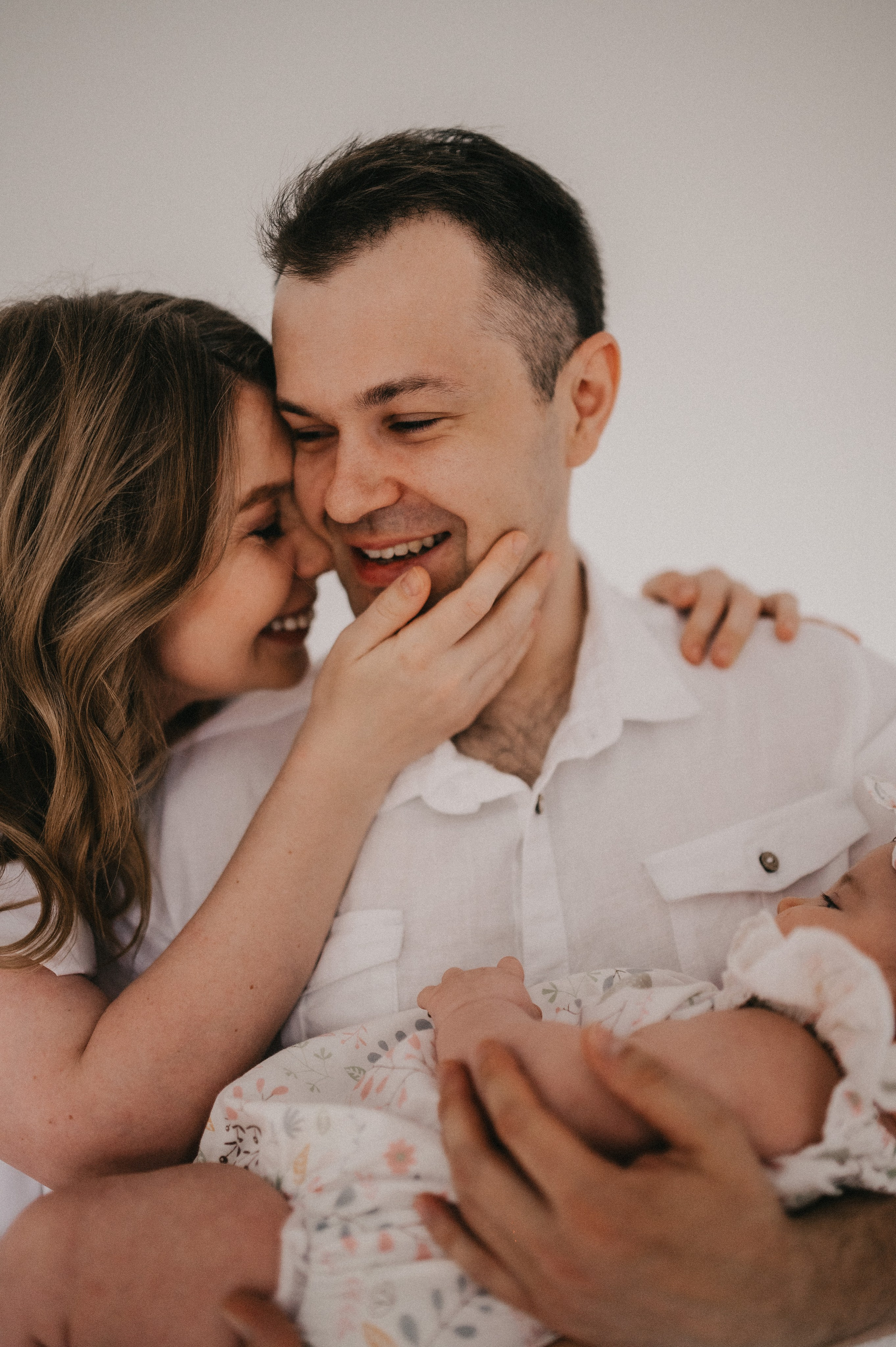 Сергей, Оксана и Алиса дома. Семейный и свадебный lifestyle-фотограф в Москве Мария Петрова